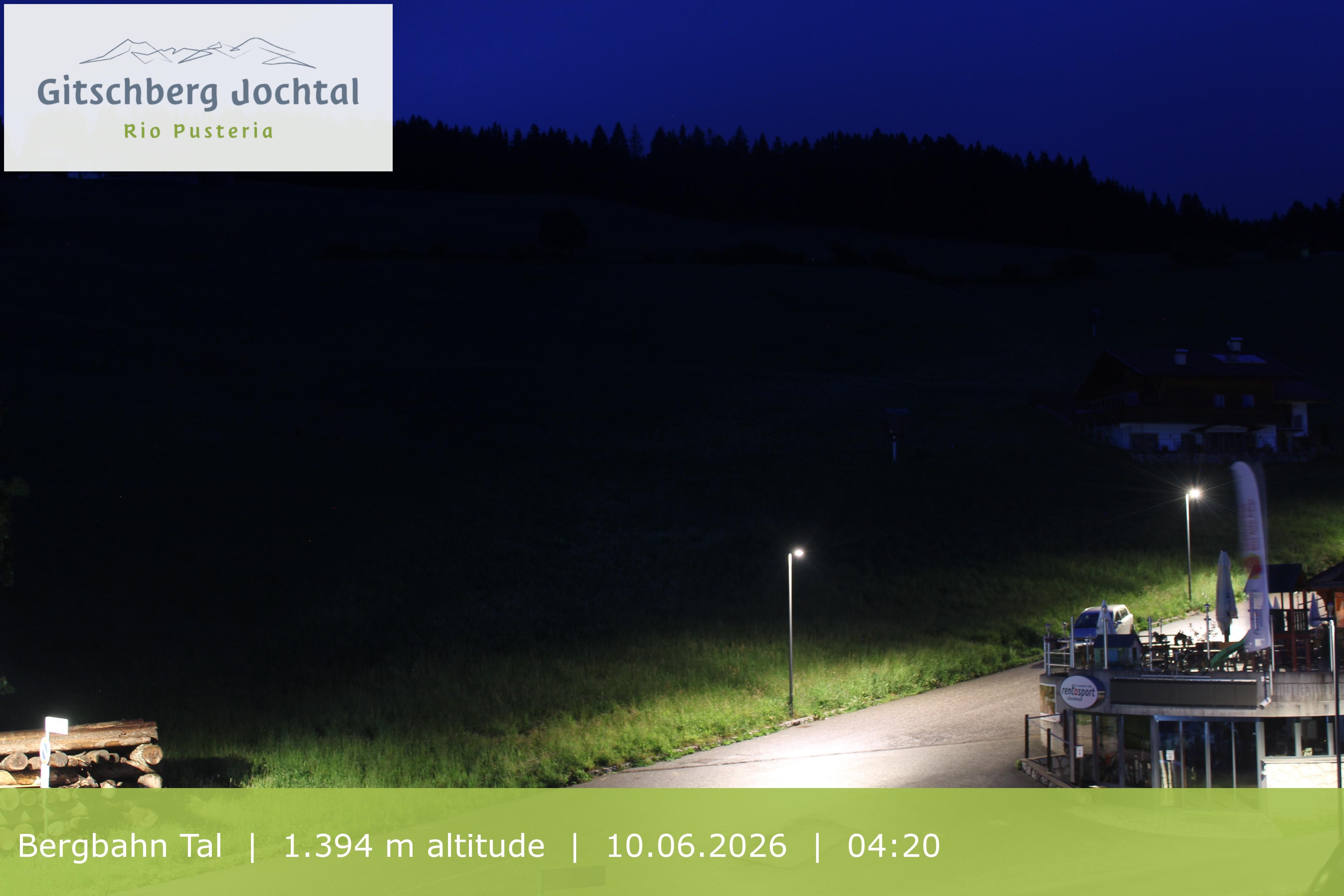 Archiv Foto Webcam Sicht auf die Talstation Meransen in Südtirol