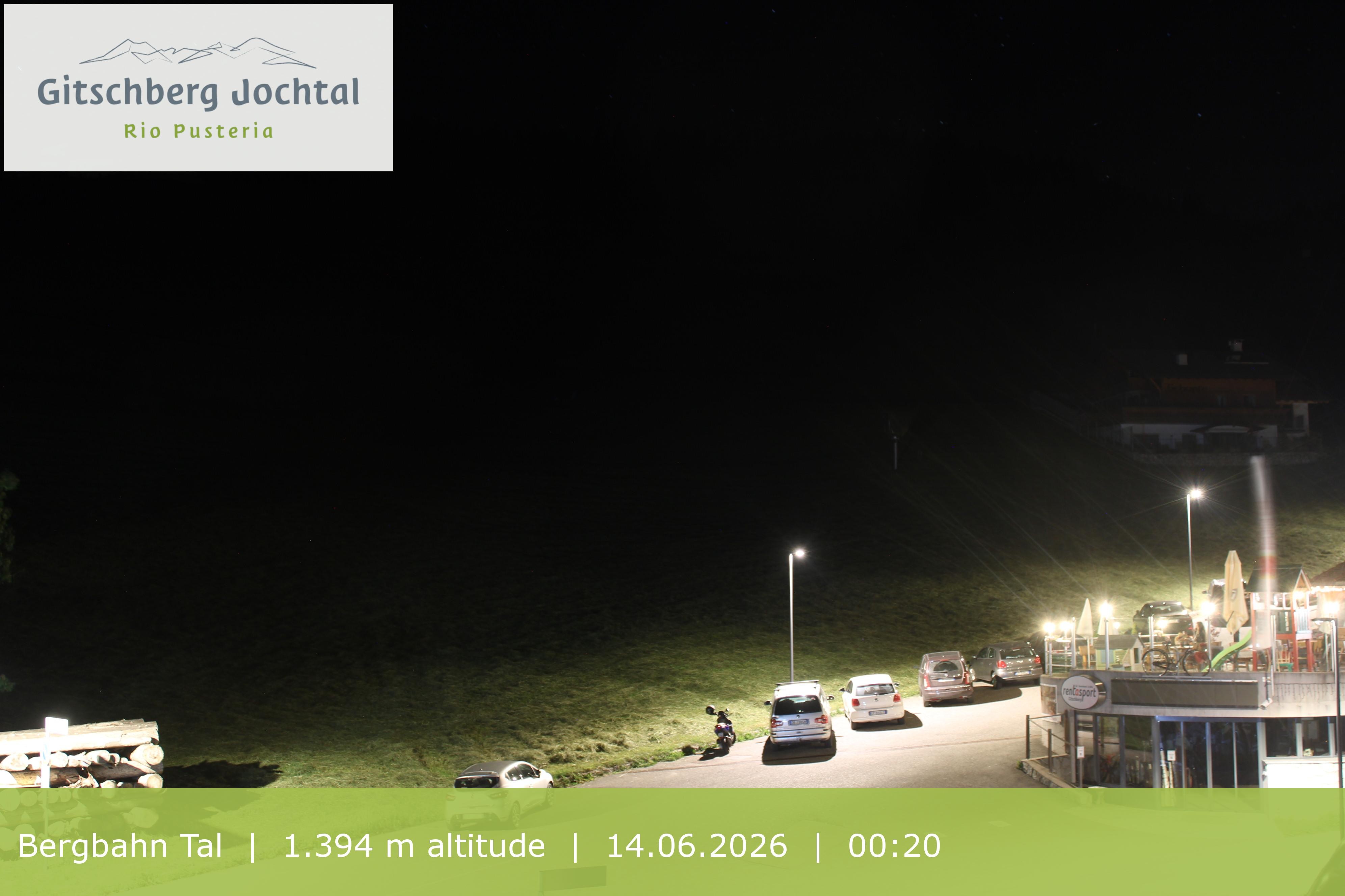 Archiv Foto Webcam Sicht auf die Talstation Meransen in Südtirol