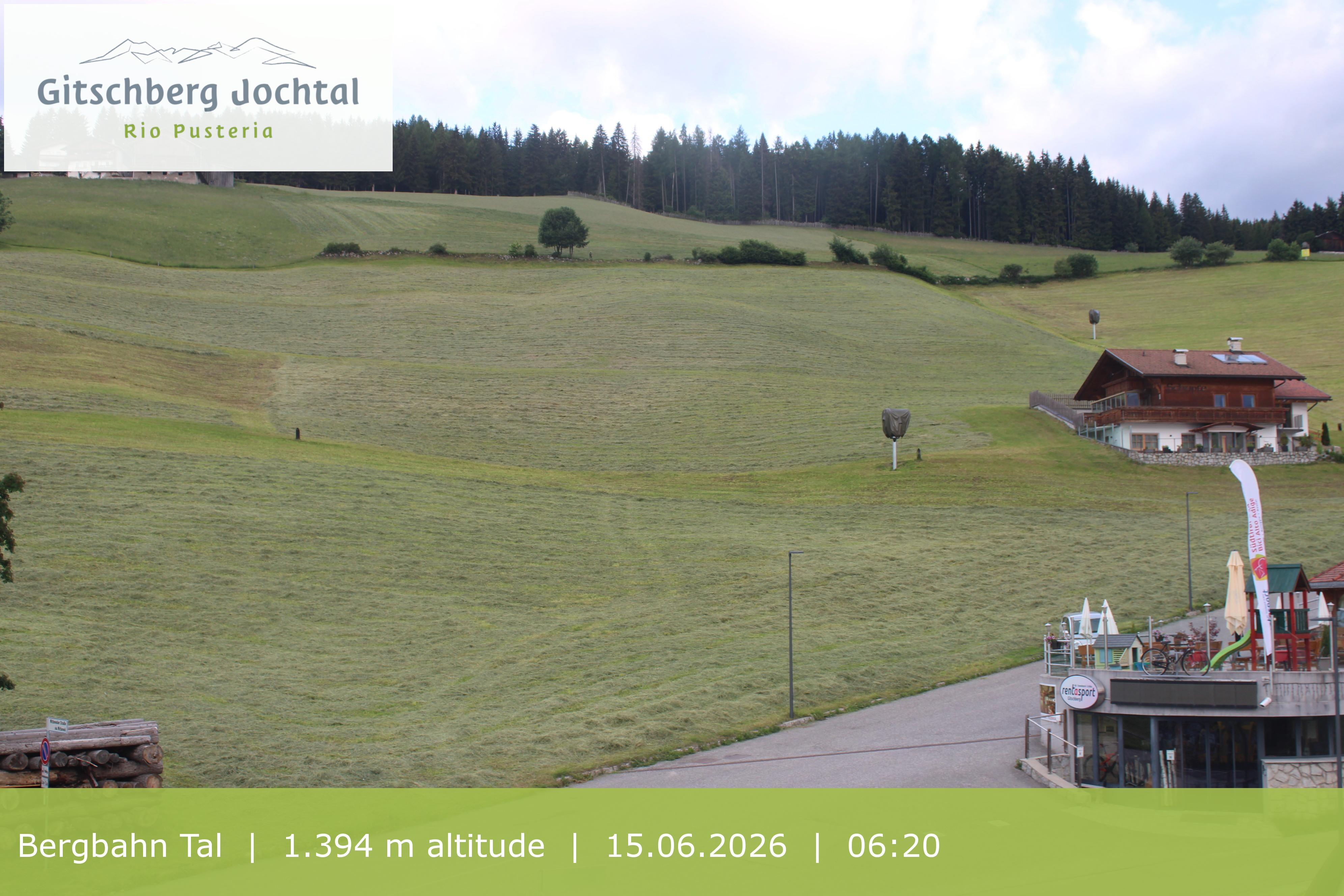 Archived image Webcam View of Base Station Meransen in South Tyrol