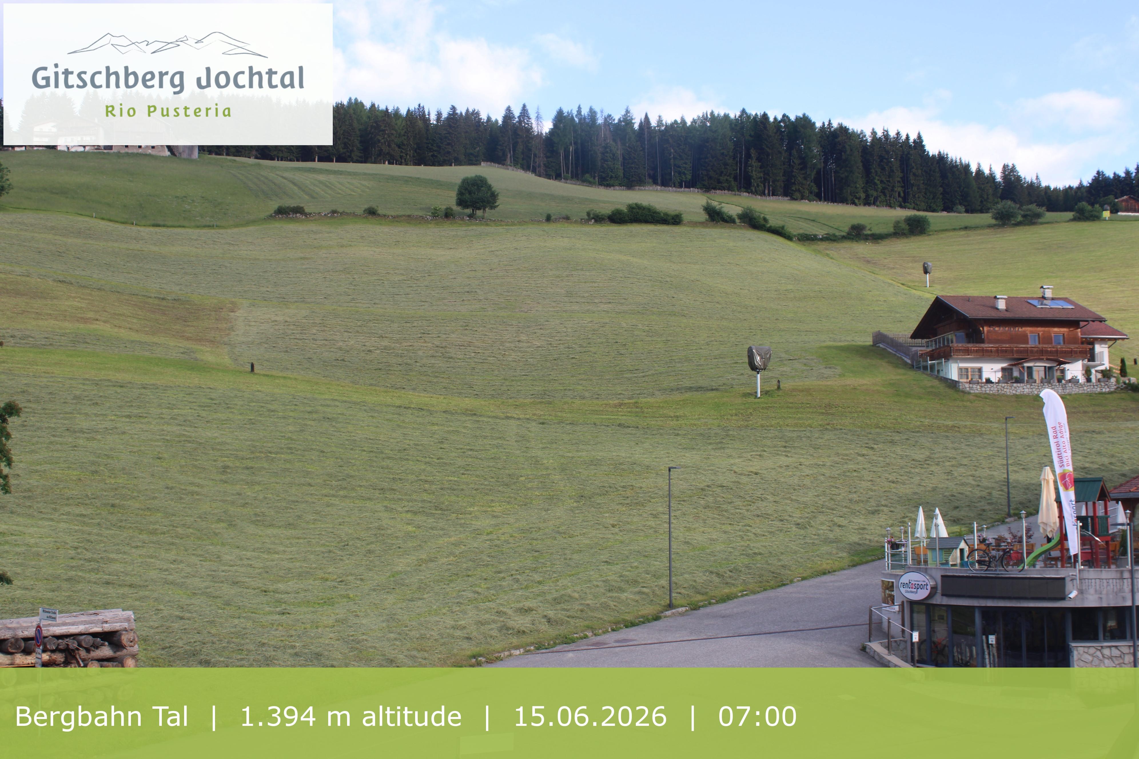Archived image Webcam View of Base Station Meransen in South Tyrol