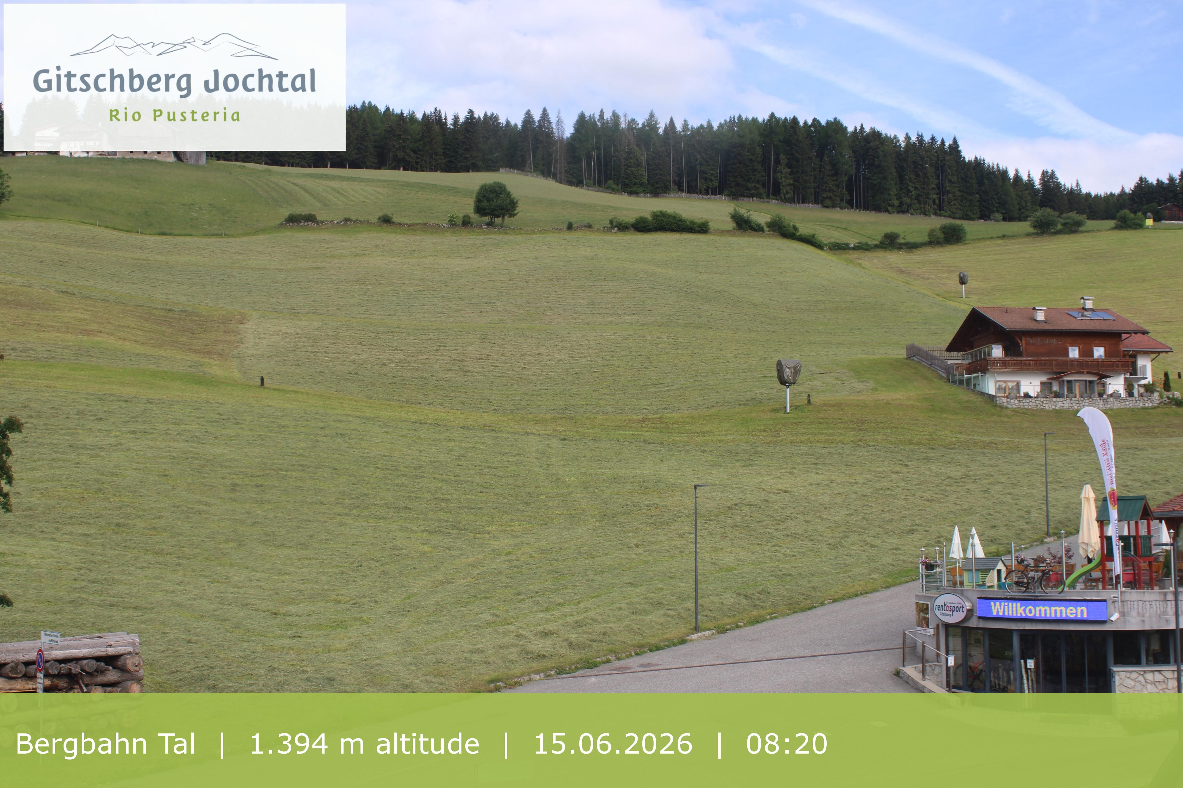Archived image Webcam View of Base Station Meransen in South Tyrol