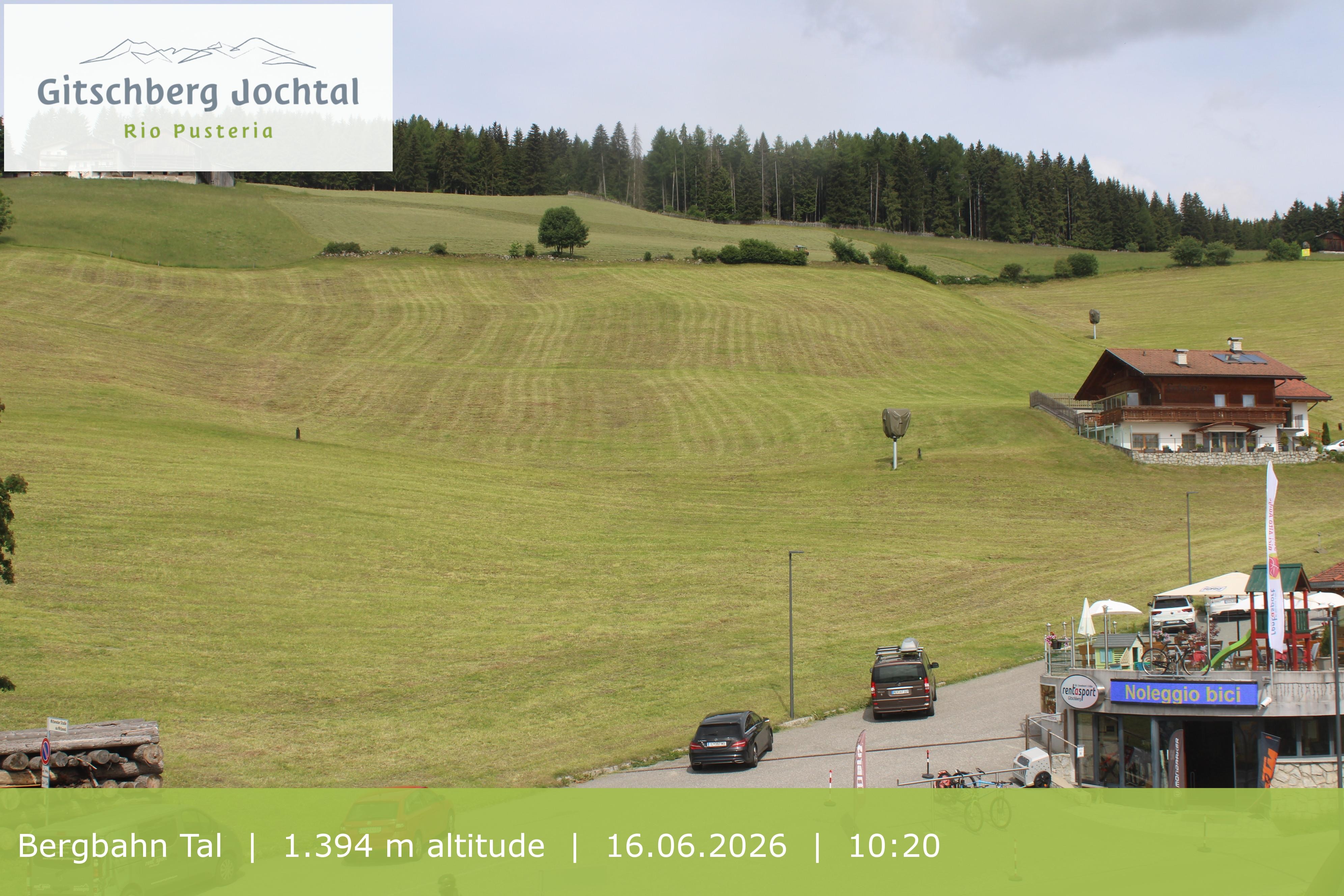 Archived image Webcam View of Base Station Meransen in South Tyrol