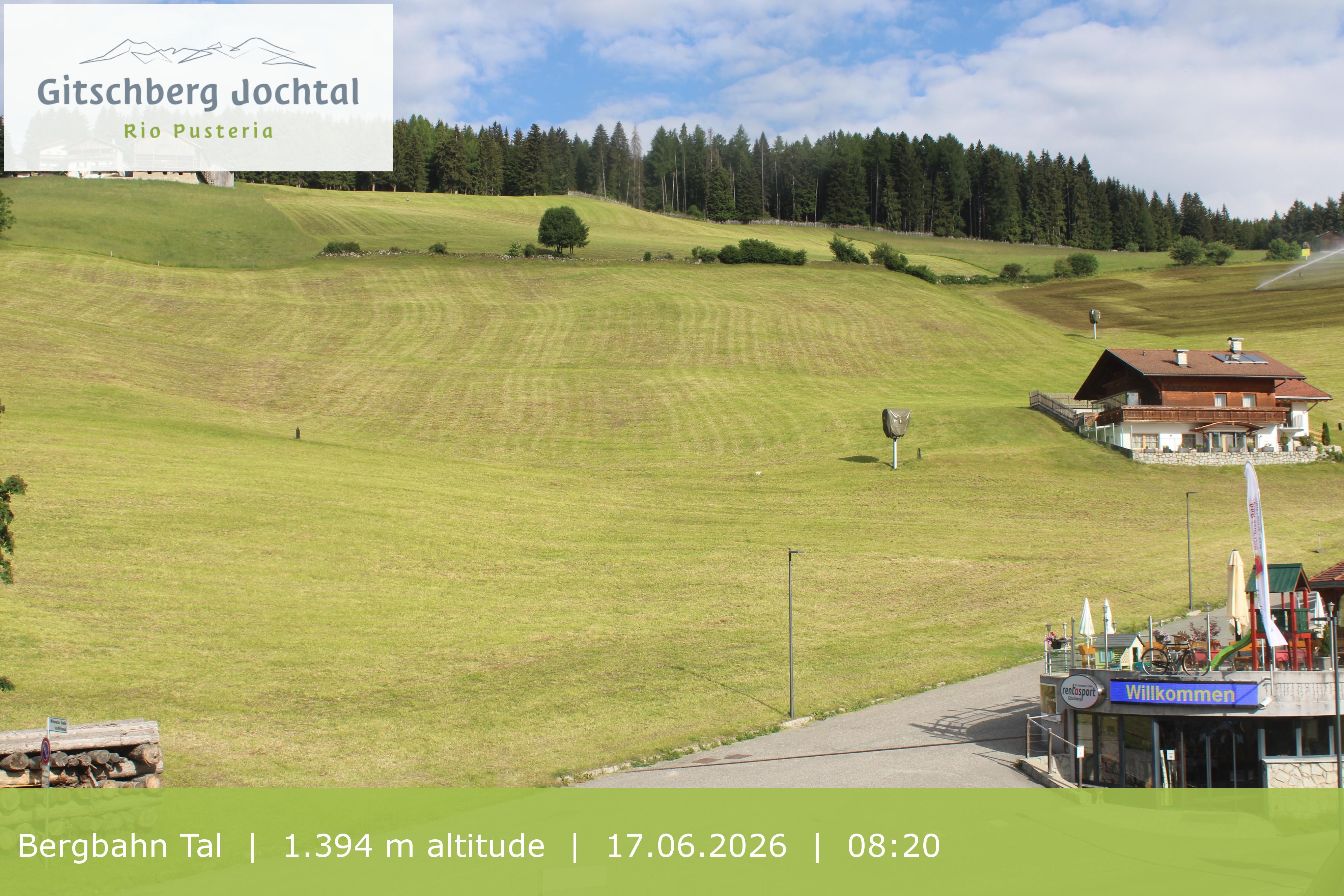 Archived image Webcam View of Base Station Meransen in South Tyrol