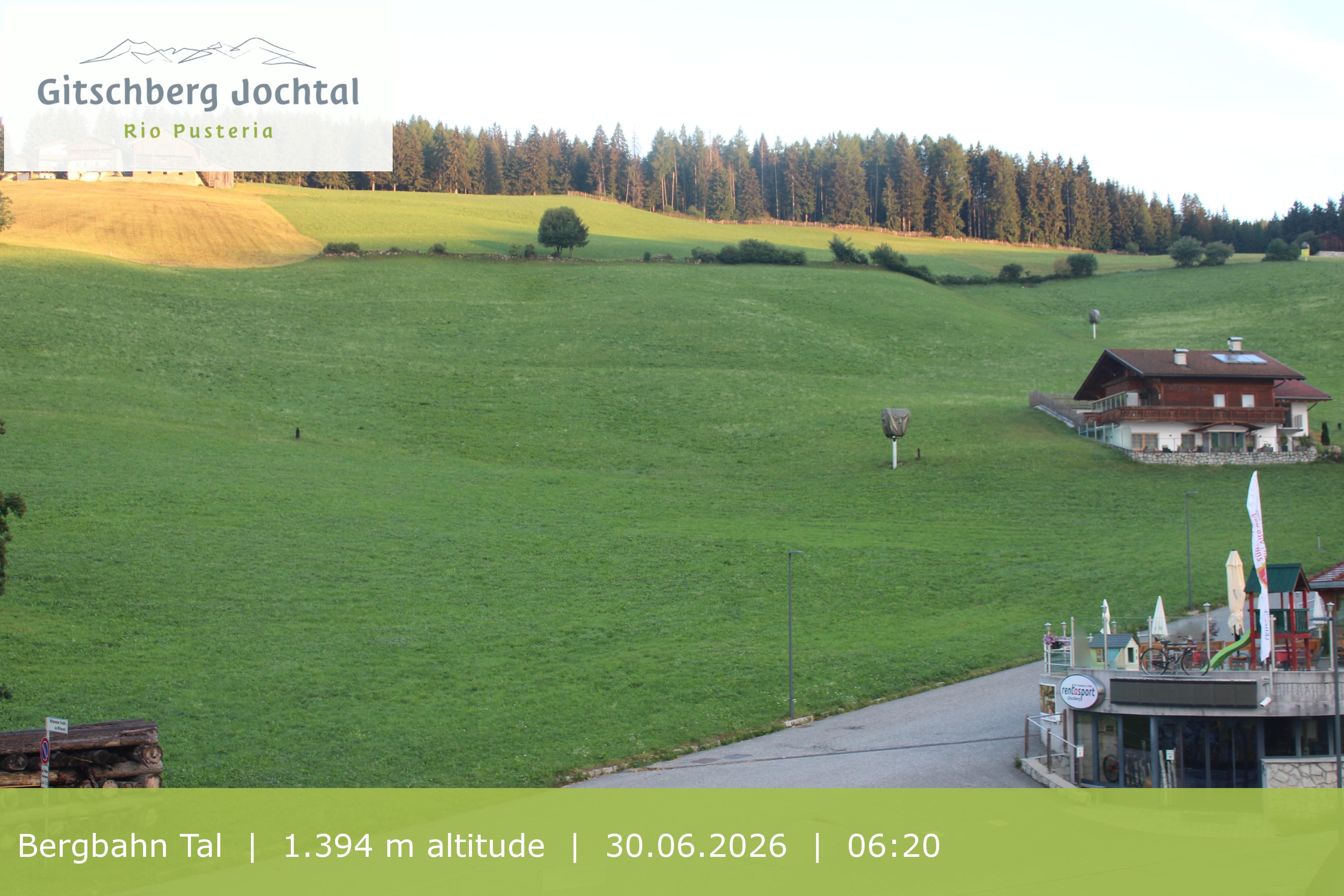 Archived image Webcam View of Base Station Meransen in South Tyrol