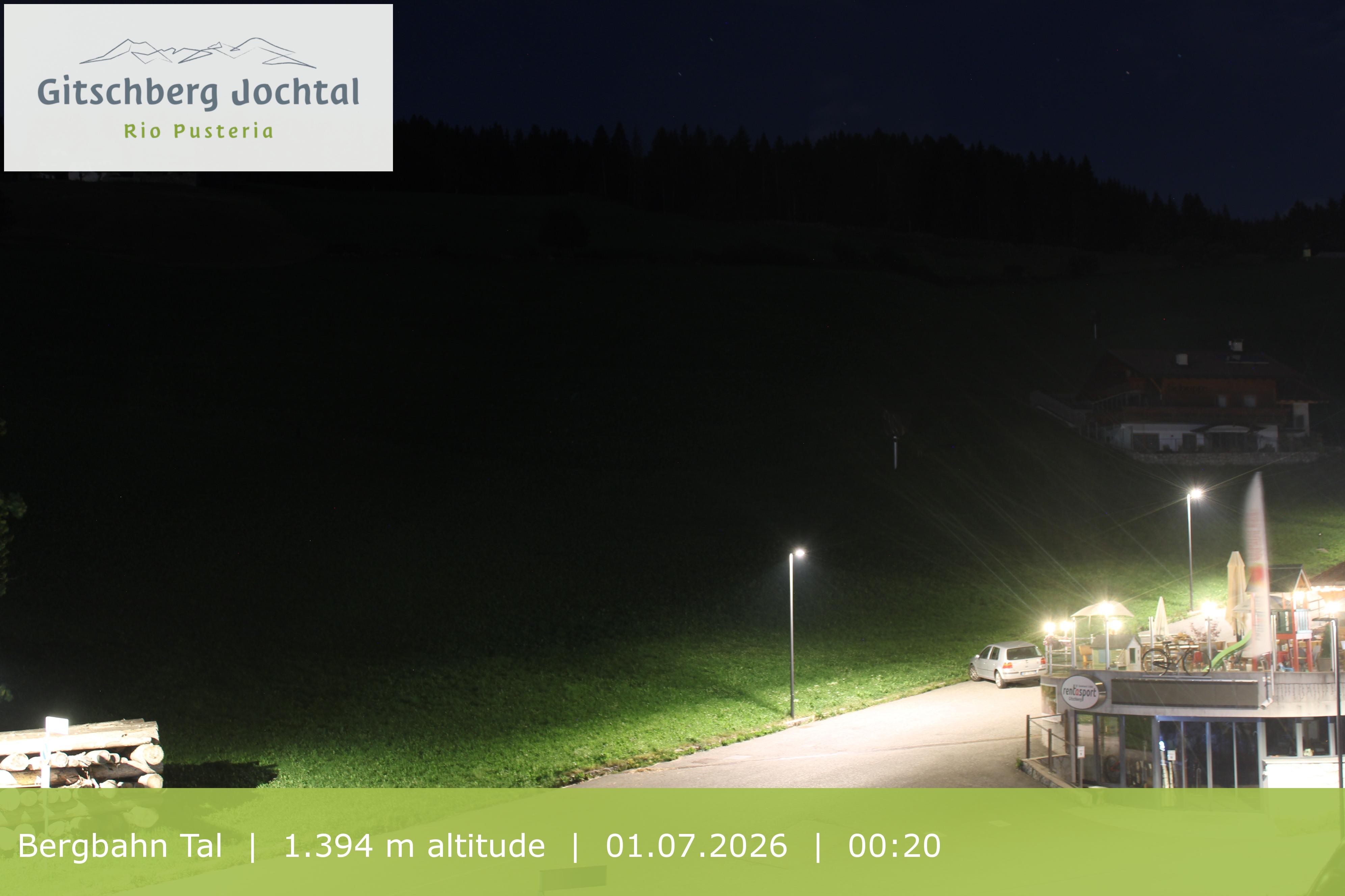 Archiv Foto Webcam Sicht auf die Talstation Meransen in Südtirol