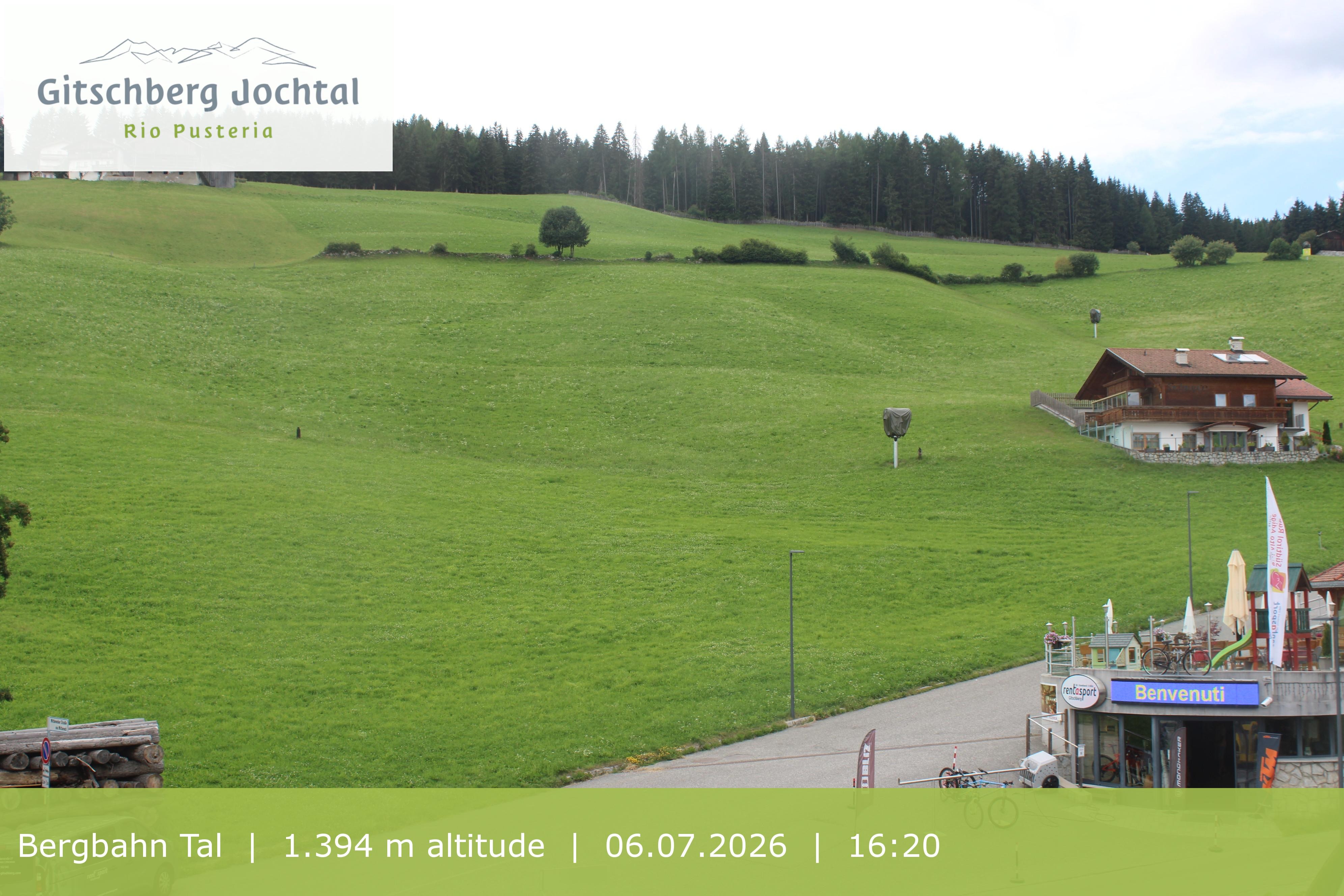 Archived image Webcam View of Base Station Meransen in South Tyrol