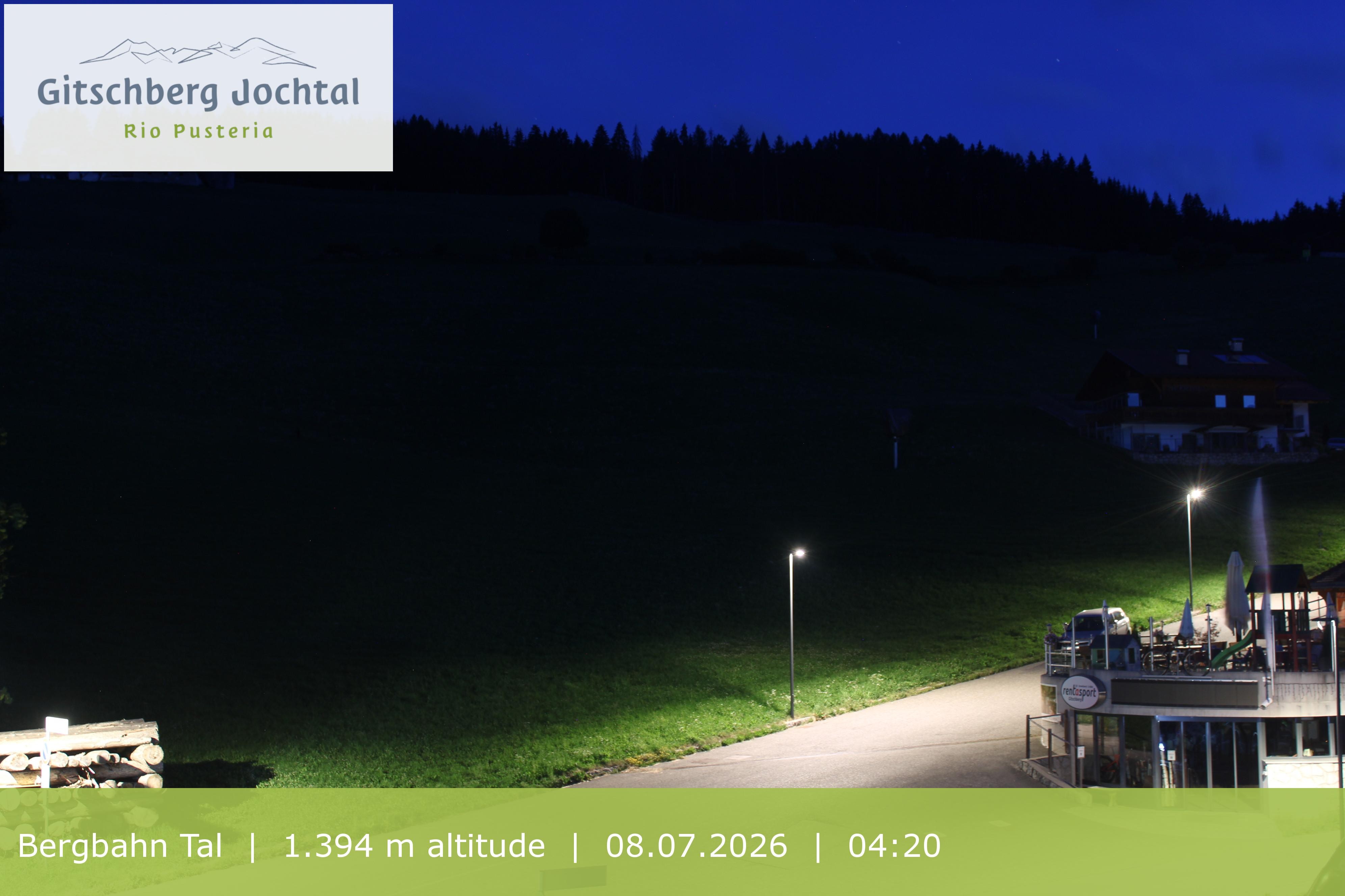 Archiv Foto Webcam Sicht auf die Talstation Meransen in Südtirol