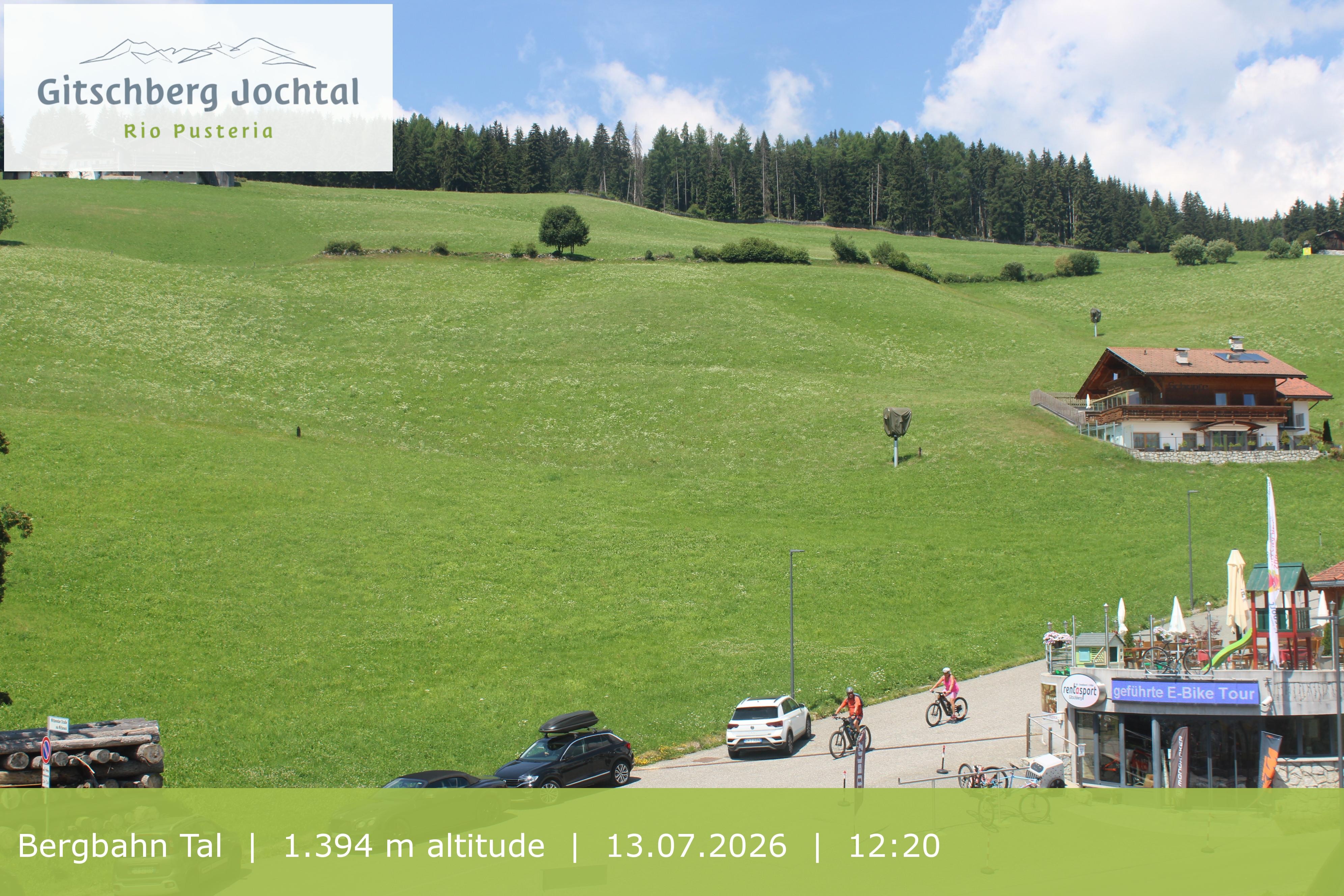 Archived image Webcam View of Base Station Meransen in South Tyrol