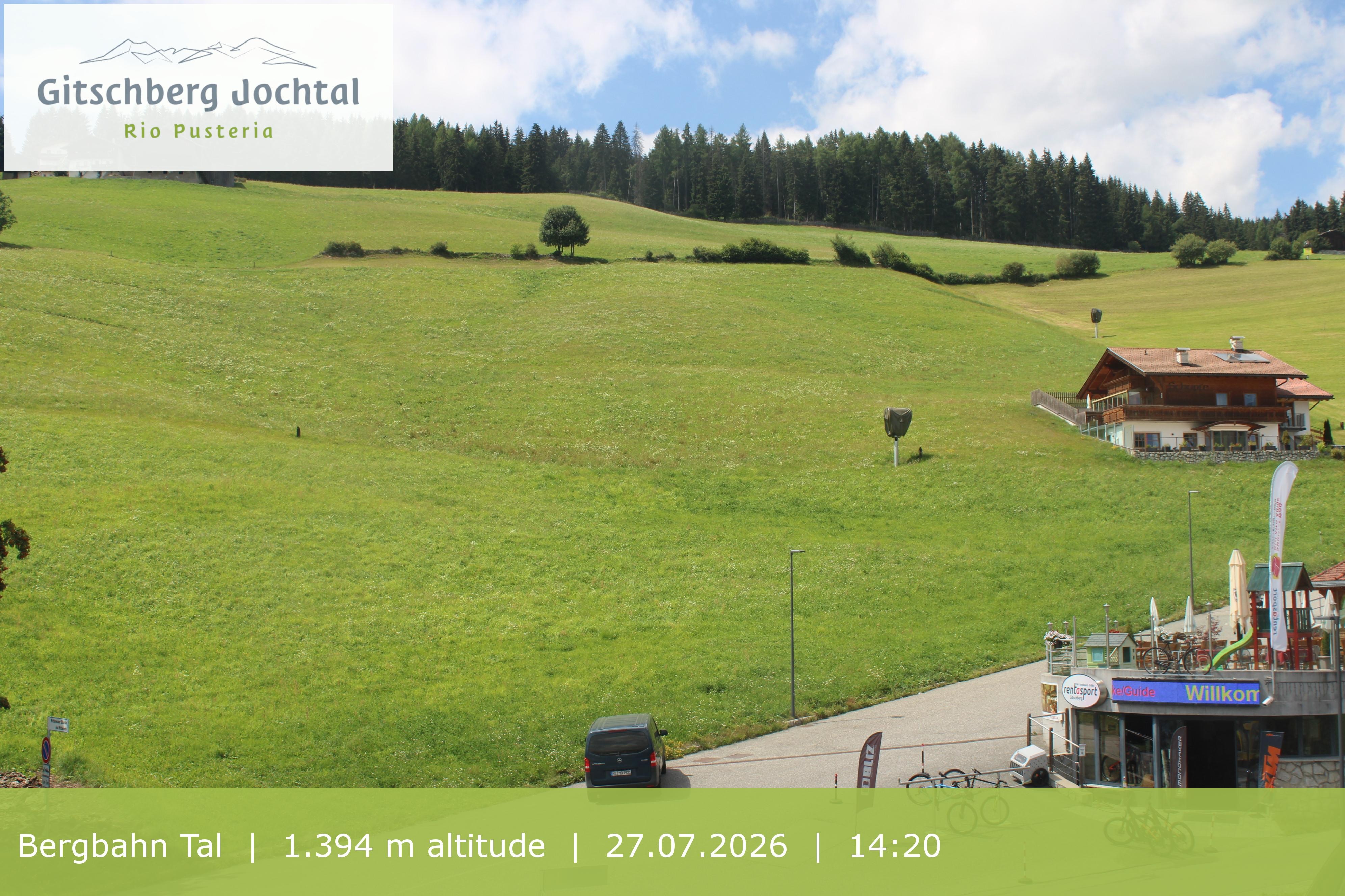Archived image Webcam View of Base Station Meransen in South Tyrol