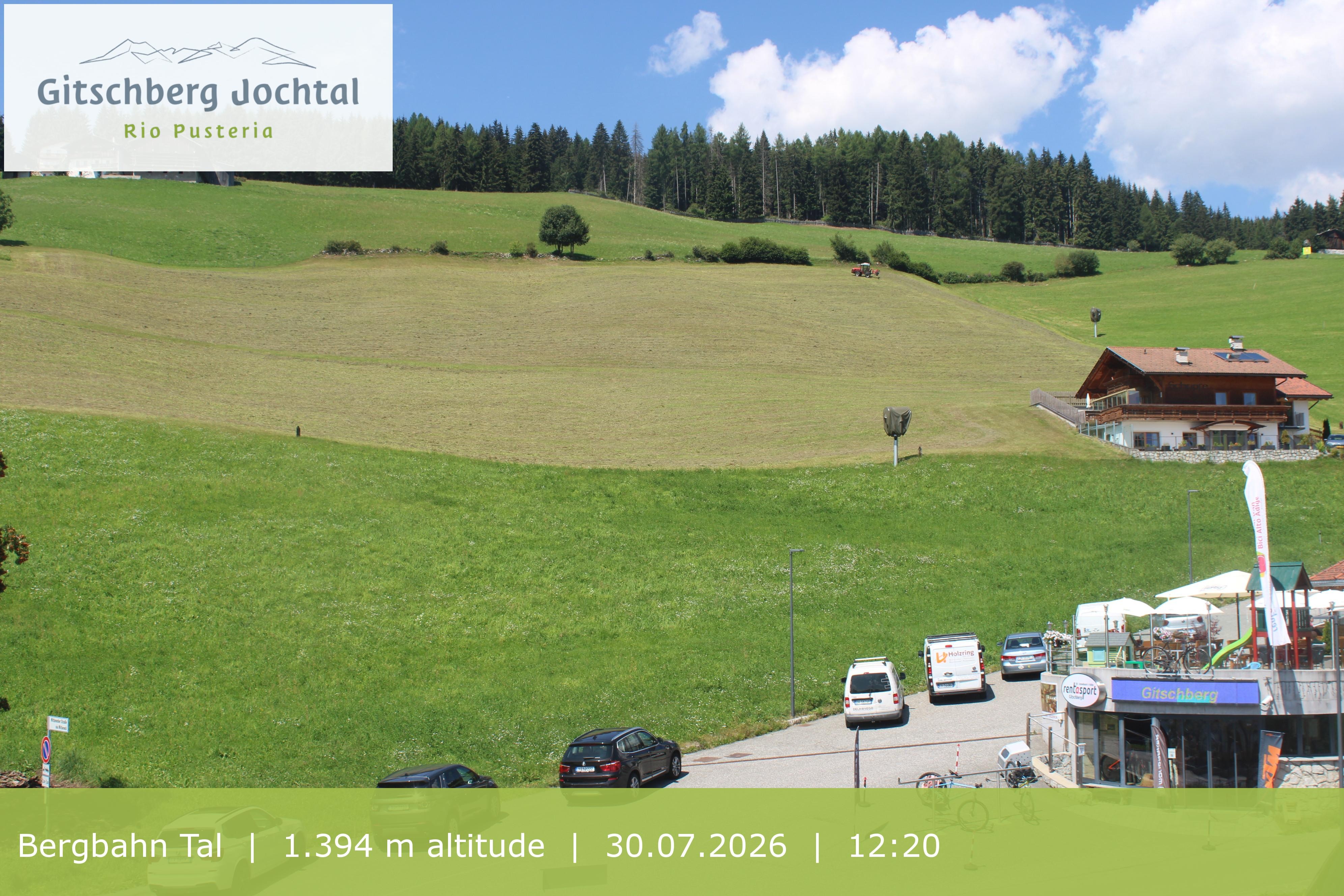 Archived image Webcam View of Base Station Meransen in South Tyrol