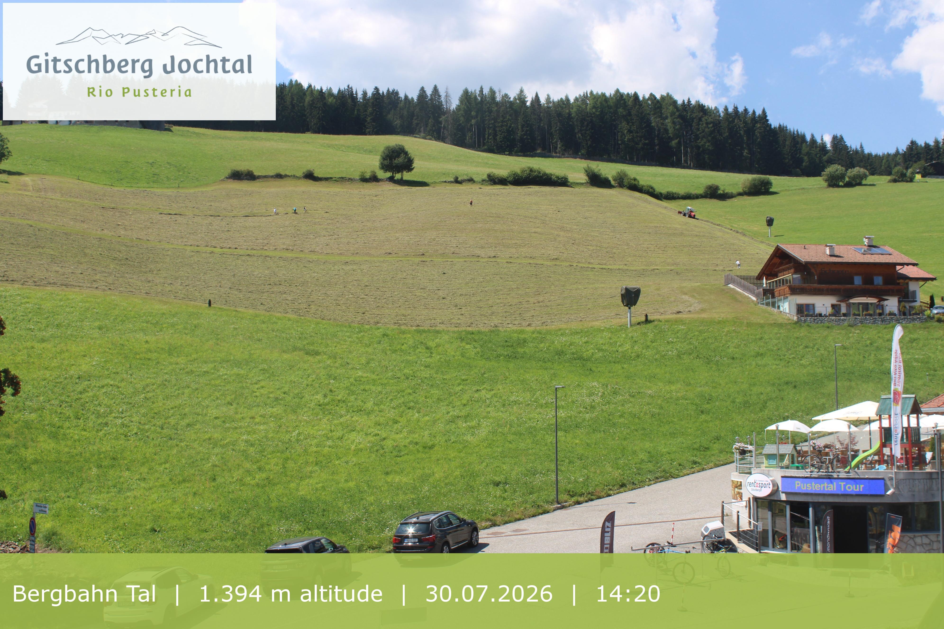 Archived image Webcam View of Base Station Meransen in South Tyrol