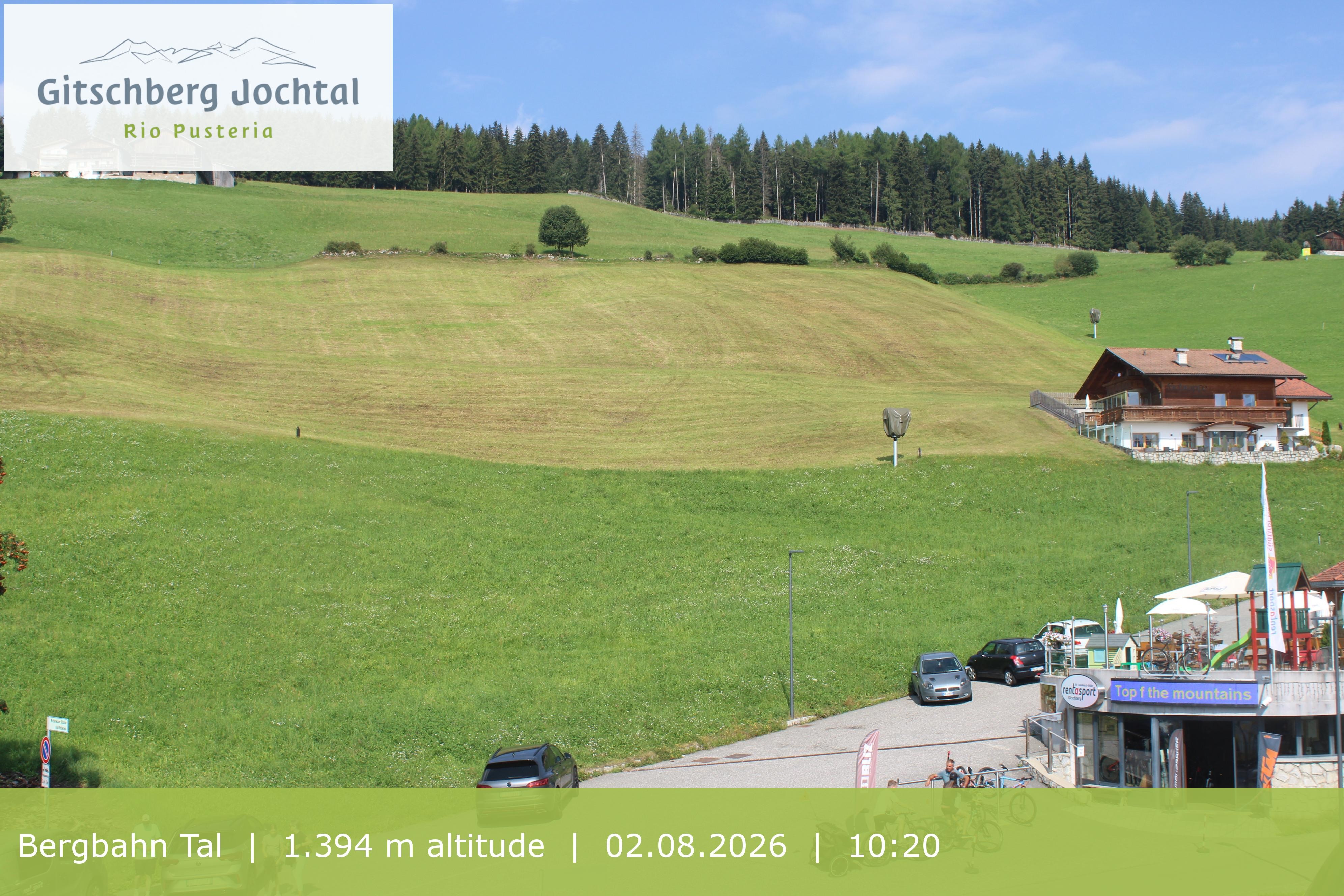 Archiv Foto Webcam Sicht auf die Talstation Meransen in Südtirol