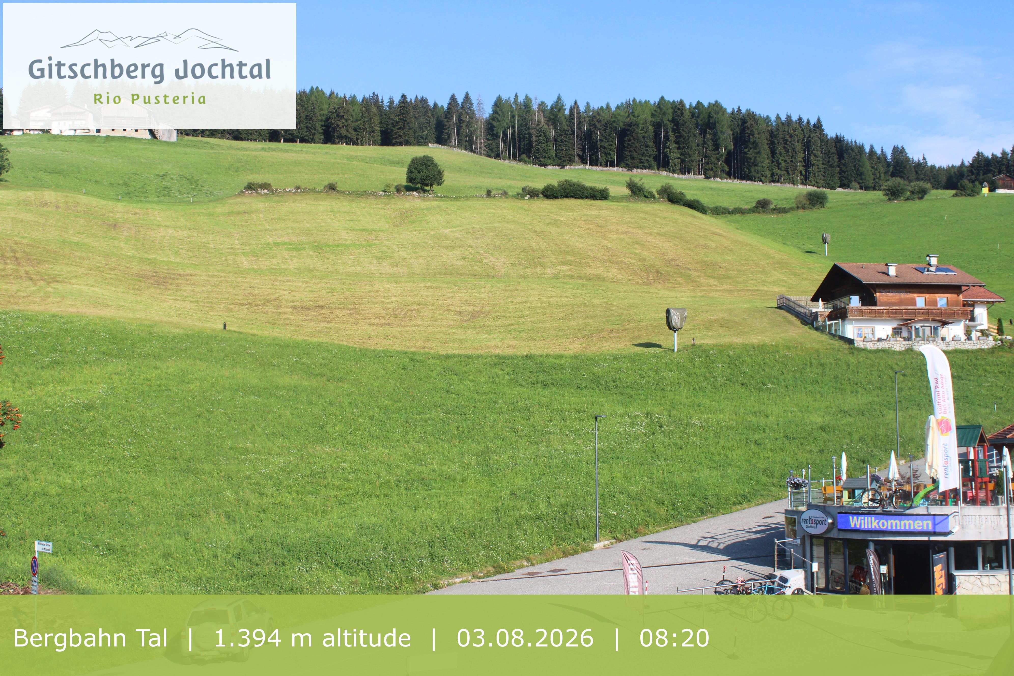 Archived image Webcam View of Base Station Meransen in South Tyrol