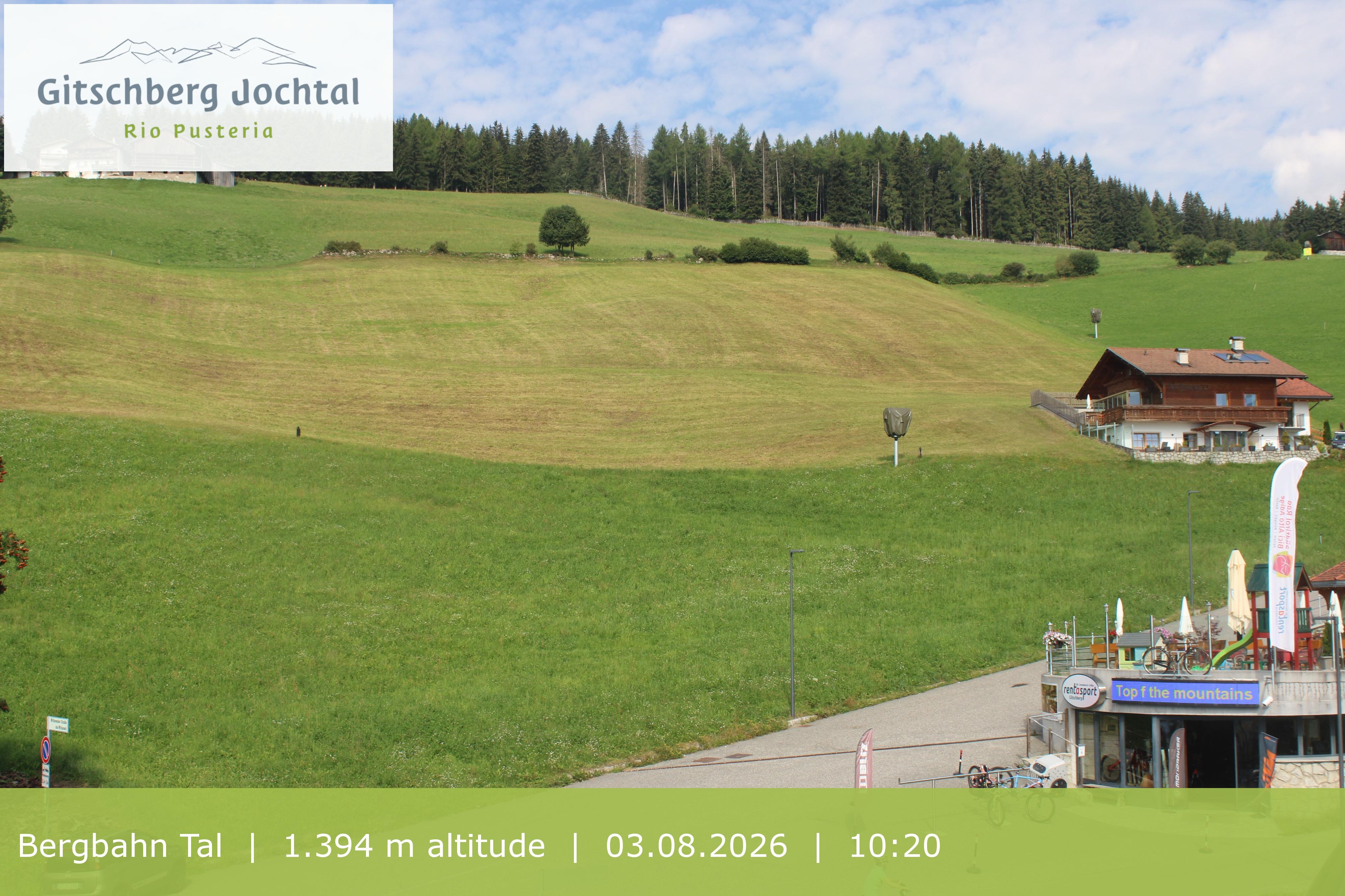 Archived image Webcam View of Base Station Meransen in South Tyrol