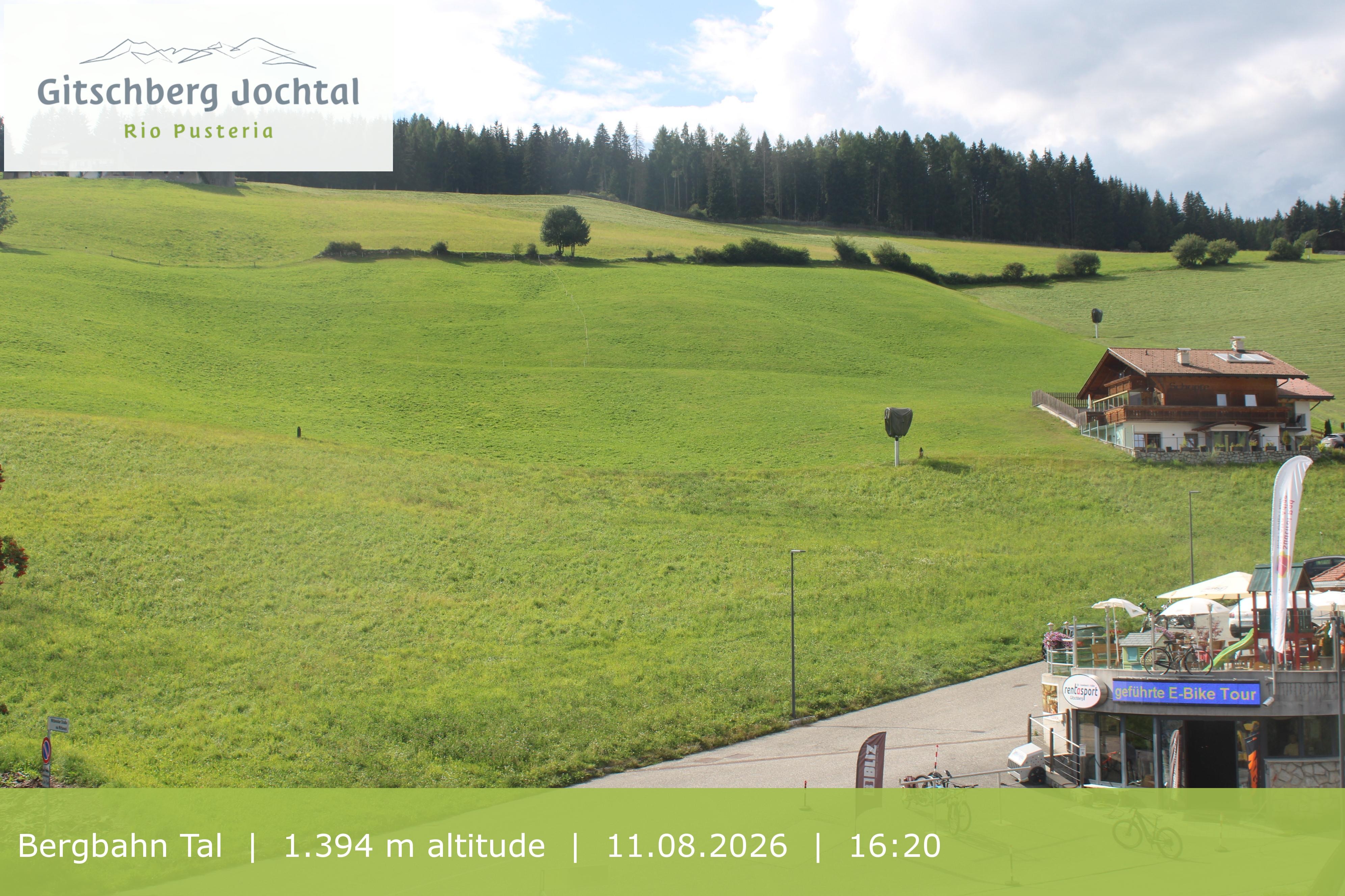 Archived image Webcam View of Base Station Meransen in South Tyrol