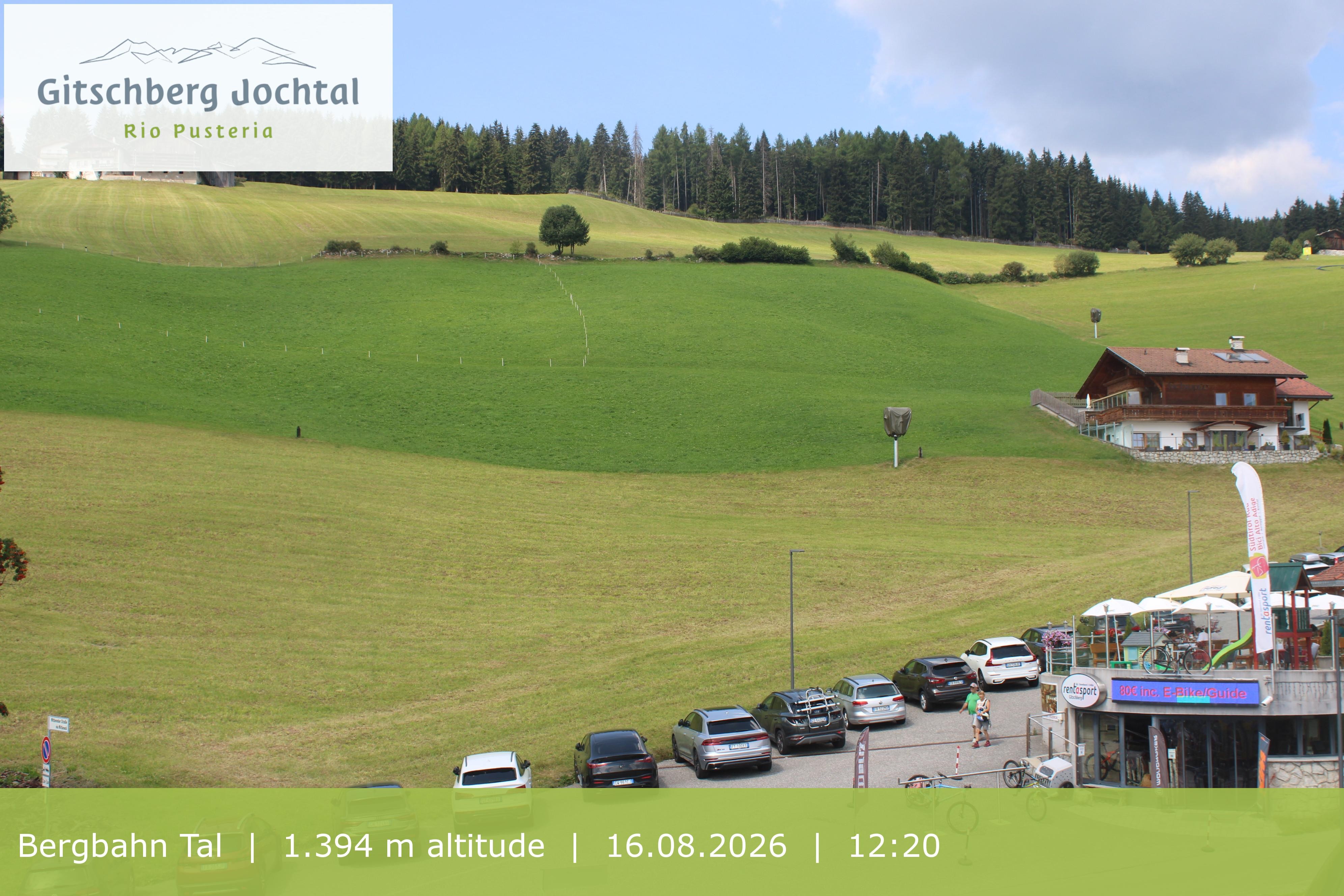 Archived image Webcam View of Base Station Meransen in South Tyrol