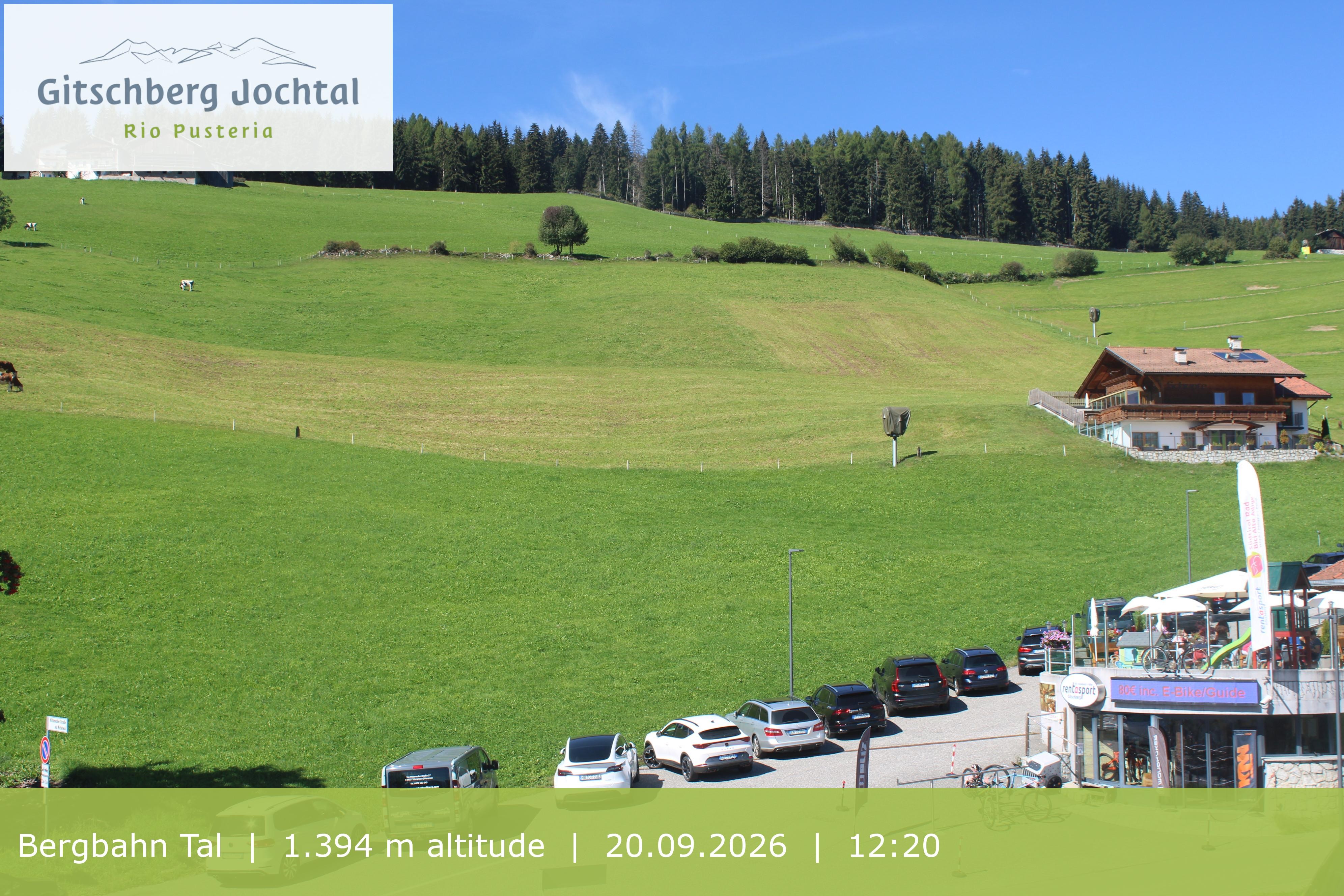 Archived image Webcam View of Base Station Meransen in South Tyrol