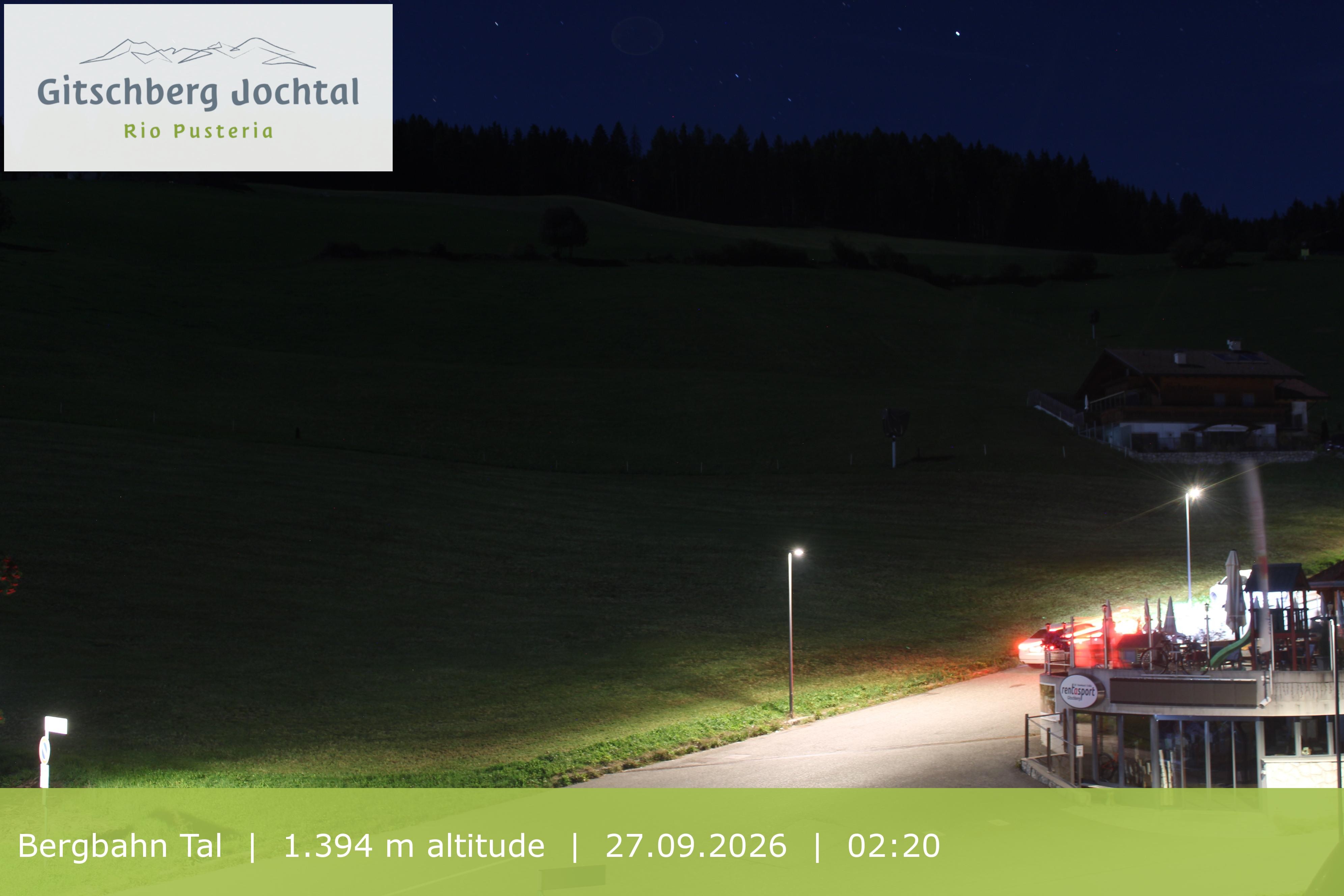 Archiv Foto Webcam Sicht auf die Talstation Meransen in Südtirol