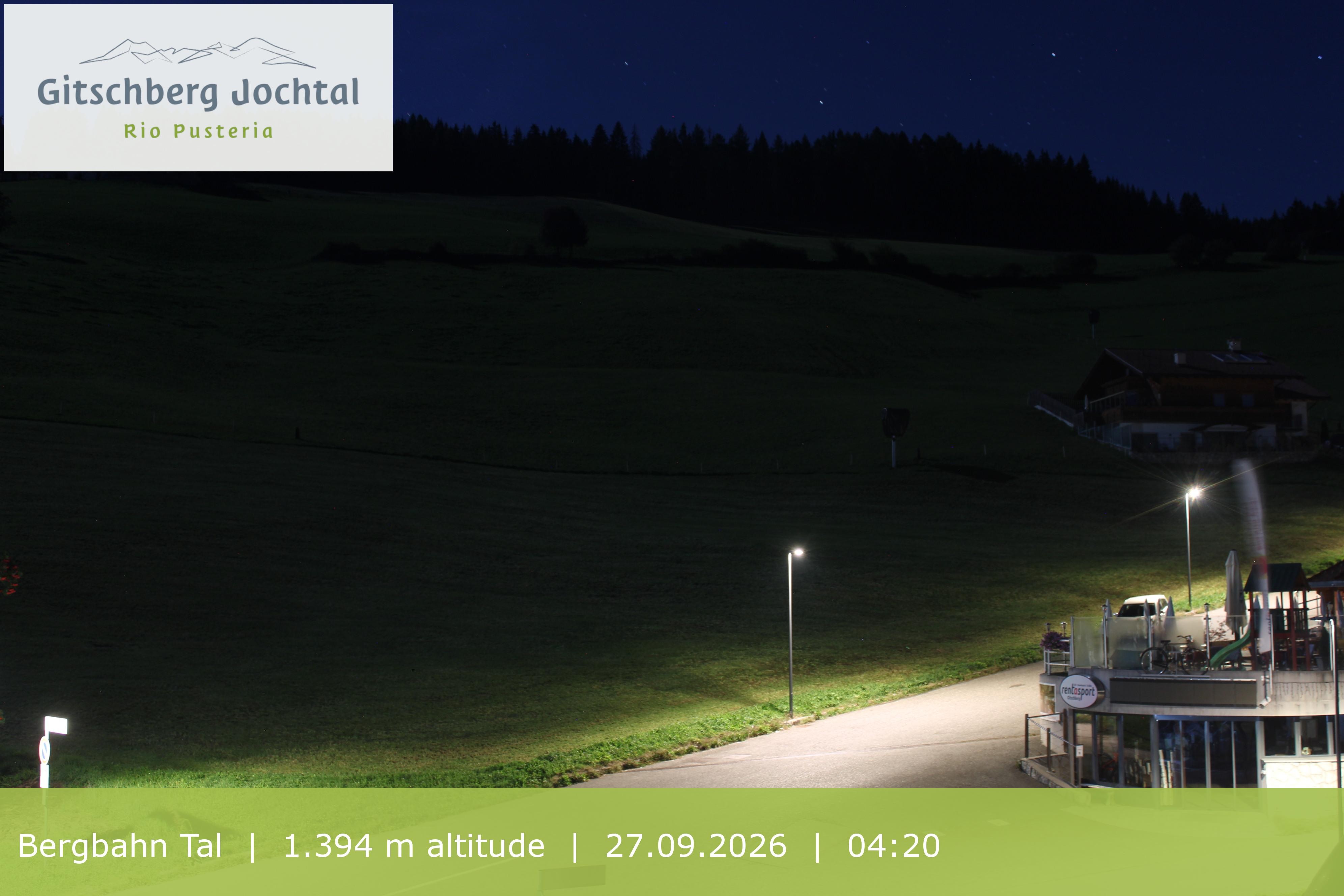 Archiv Foto Webcam Sicht auf die Talstation Meransen in Südtirol