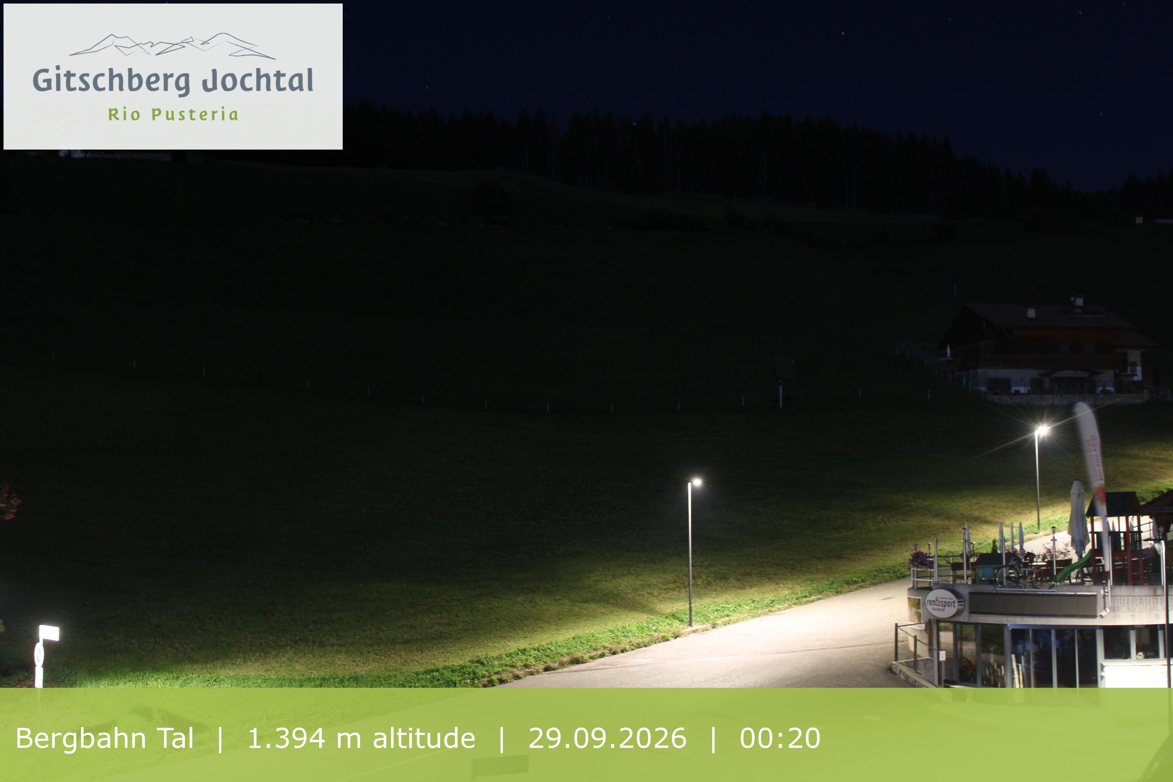 Archiv Foto Webcam Sicht auf die Talstation Meransen in Südtirol