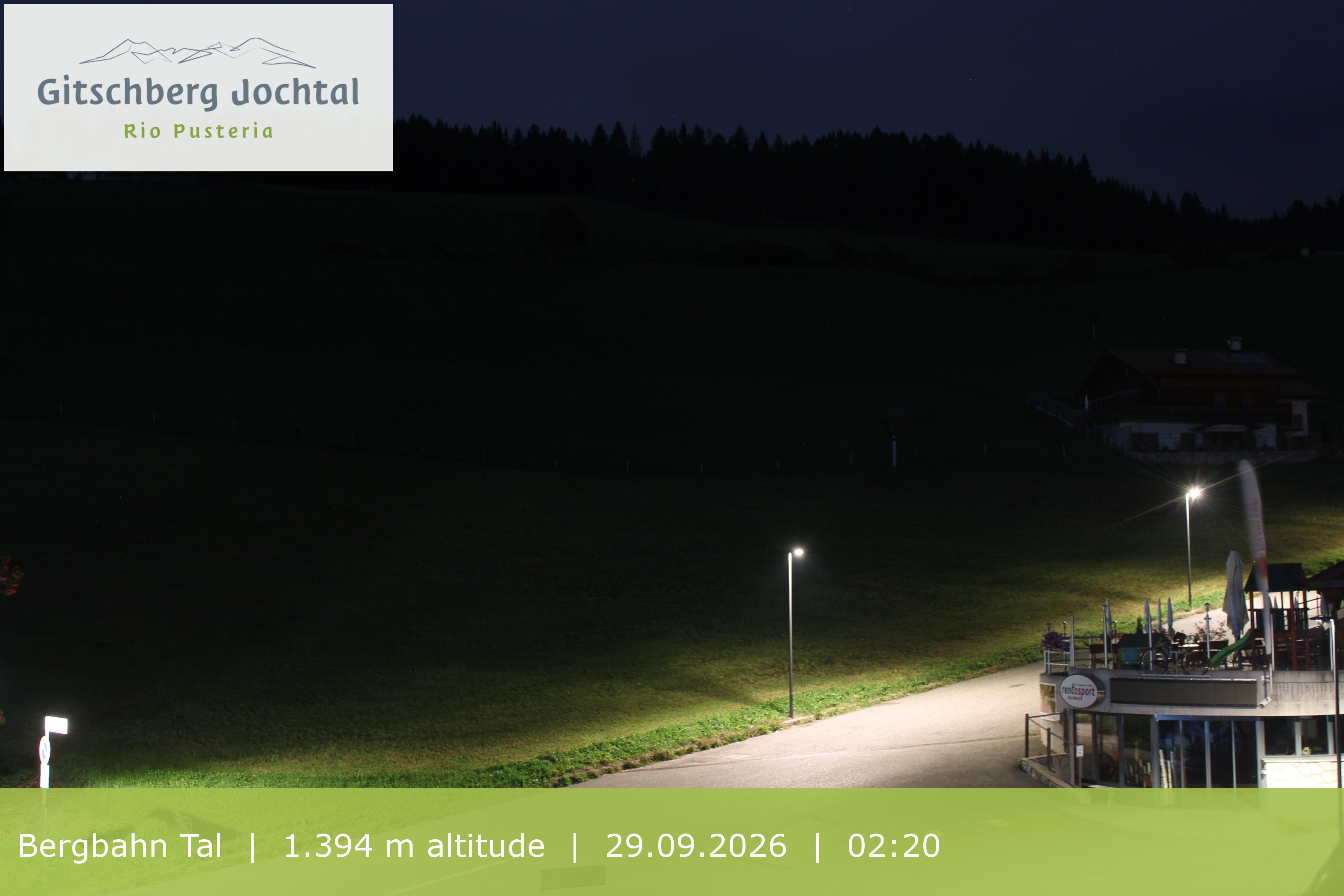 Archiv Foto Webcam Sicht auf die Talstation Meransen in Südtirol