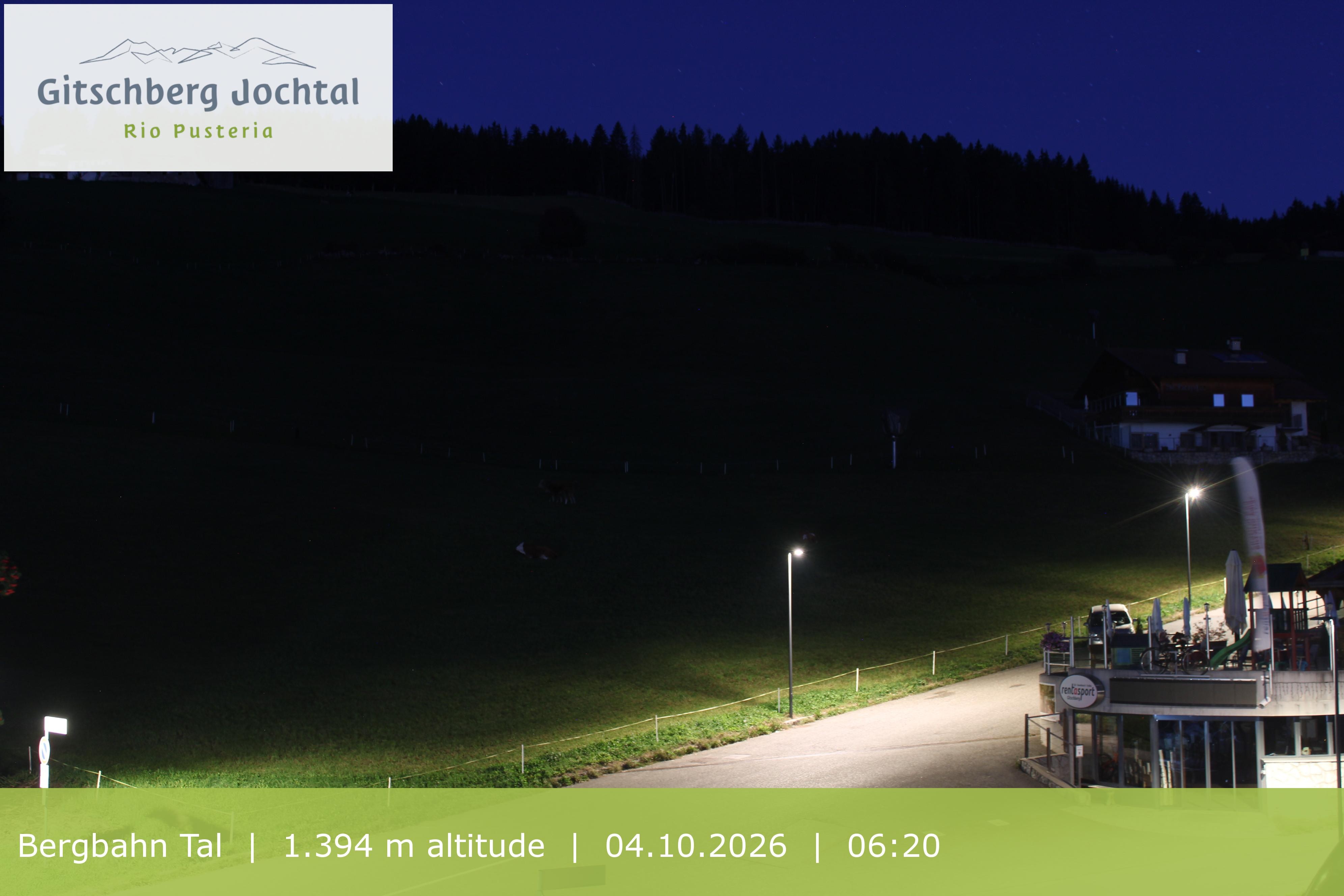 Archiv Foto Webcam Sicht auf die Talstation Meransen in Südtirol