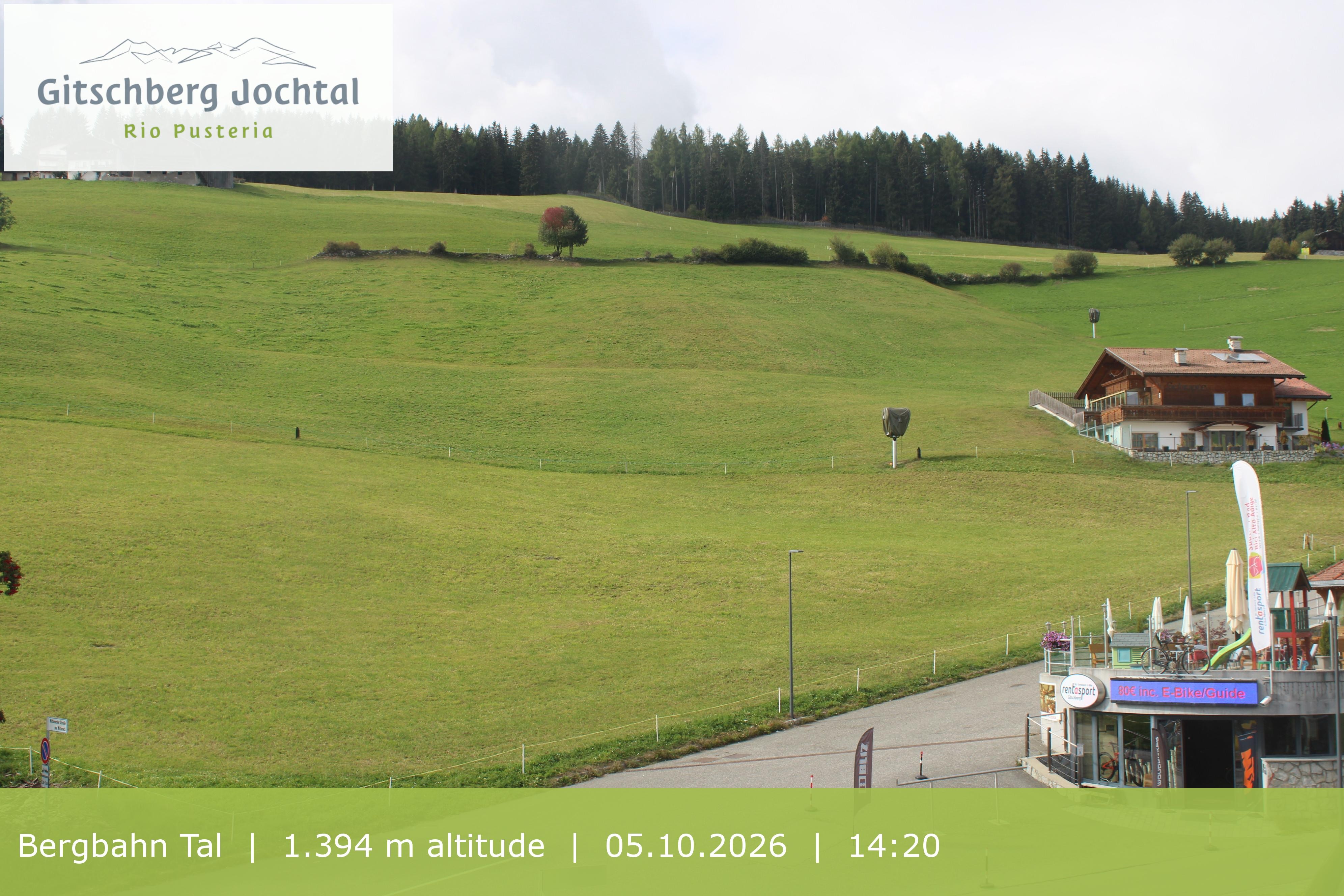 Archived image Webcam View of Base Station Meransen in South Tyrol