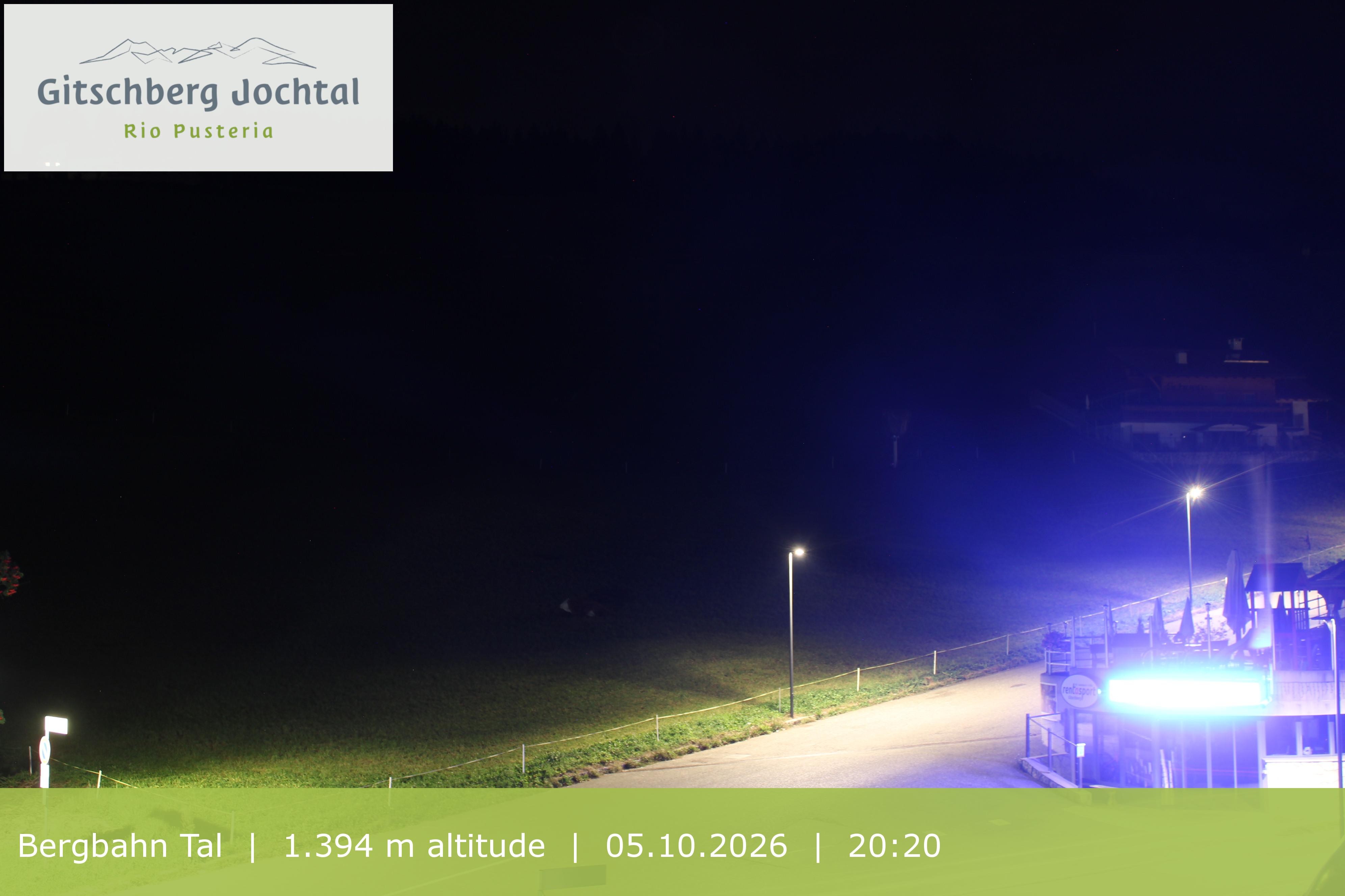 Archiv Foto Webcam Sicht auf die Talstation Meransen in Südtirol