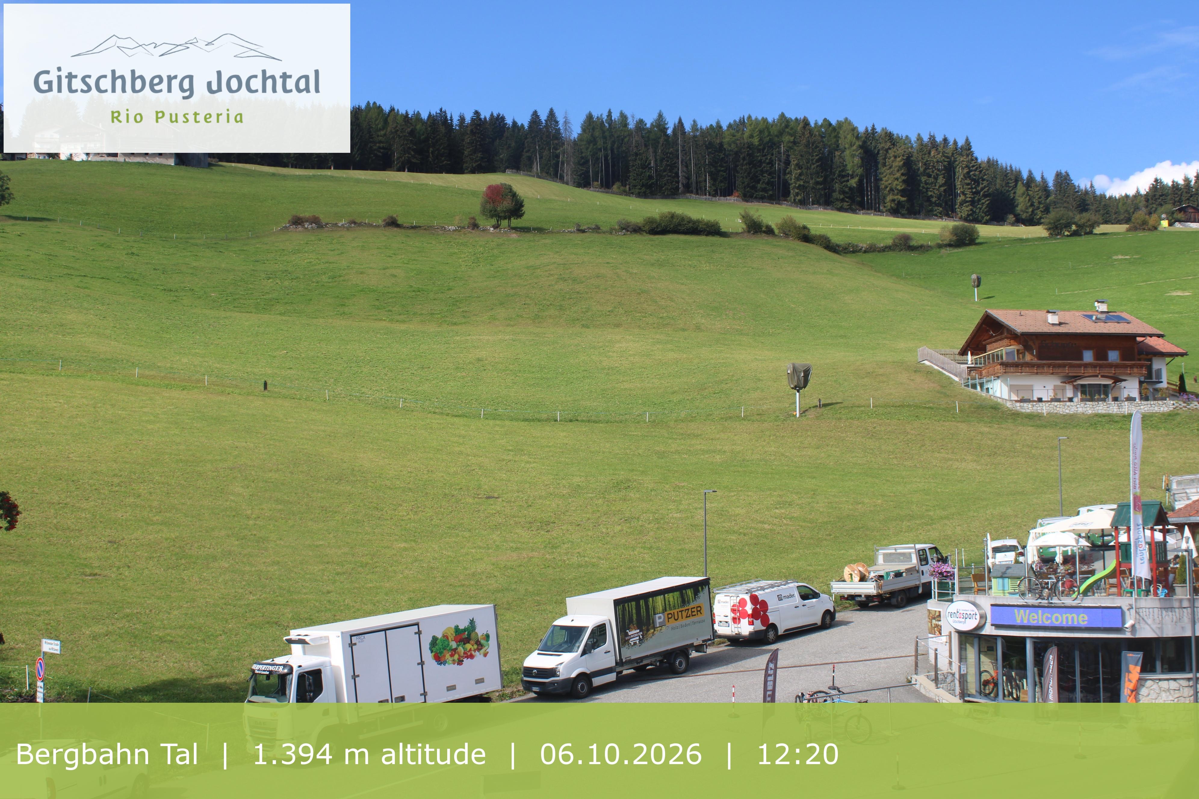 Archived image Webcam View of Base Station Meransen in South Tyrol