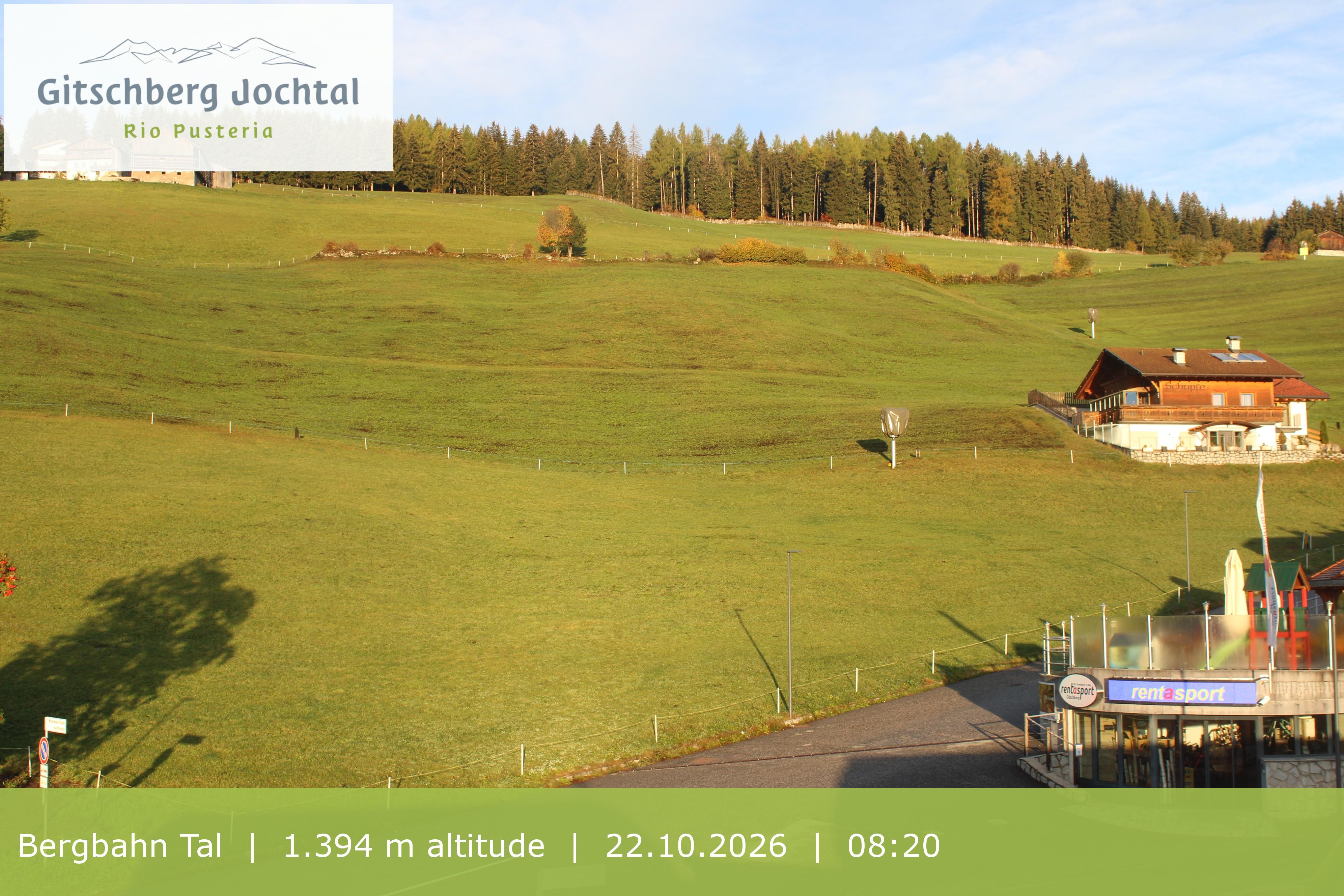 Archiv Foto Webcam Sicht auf die Talstation Meransen in Südtirol