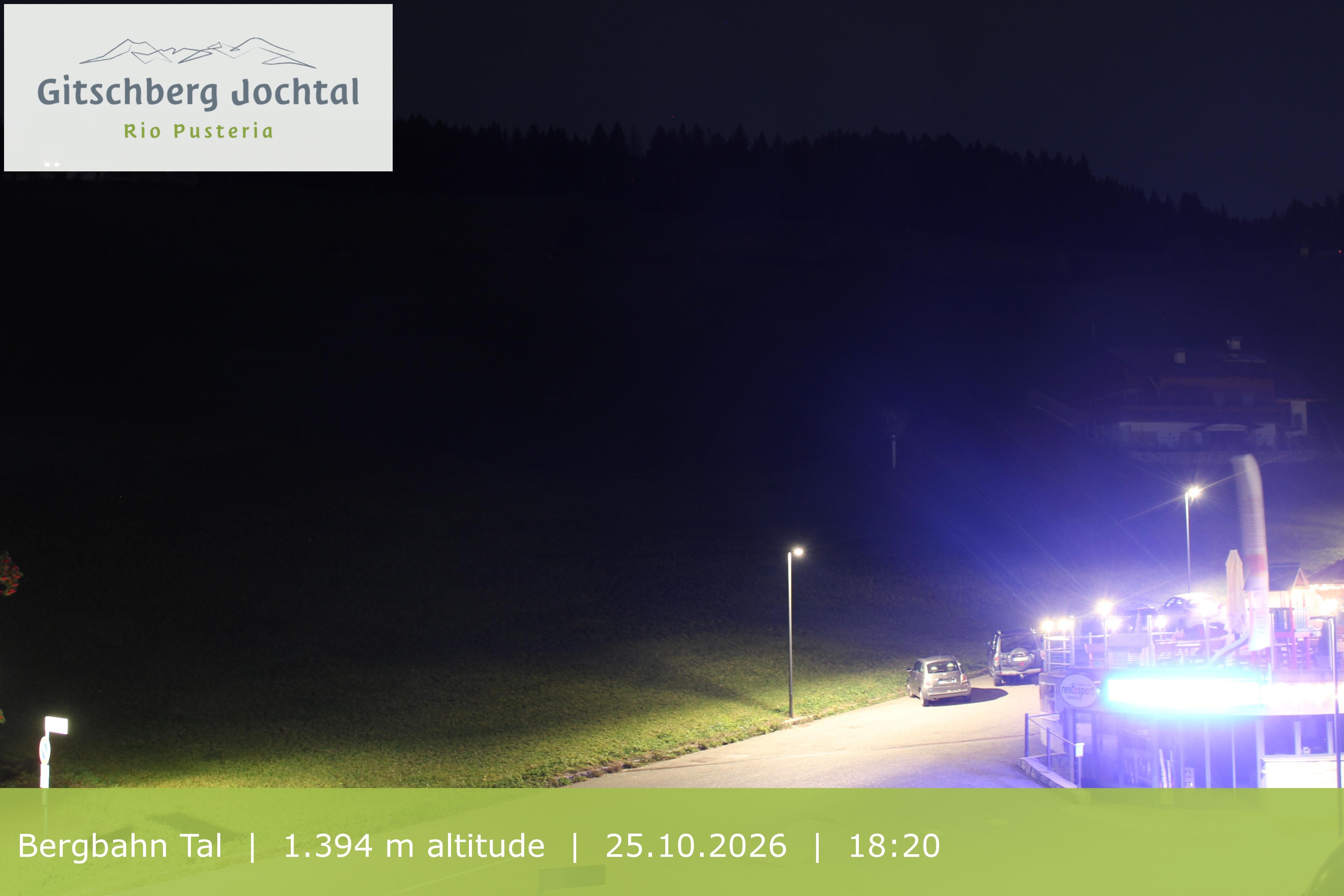 Archiv Foto Webcam Sicht auf die Talstation Meransen in Südtirol