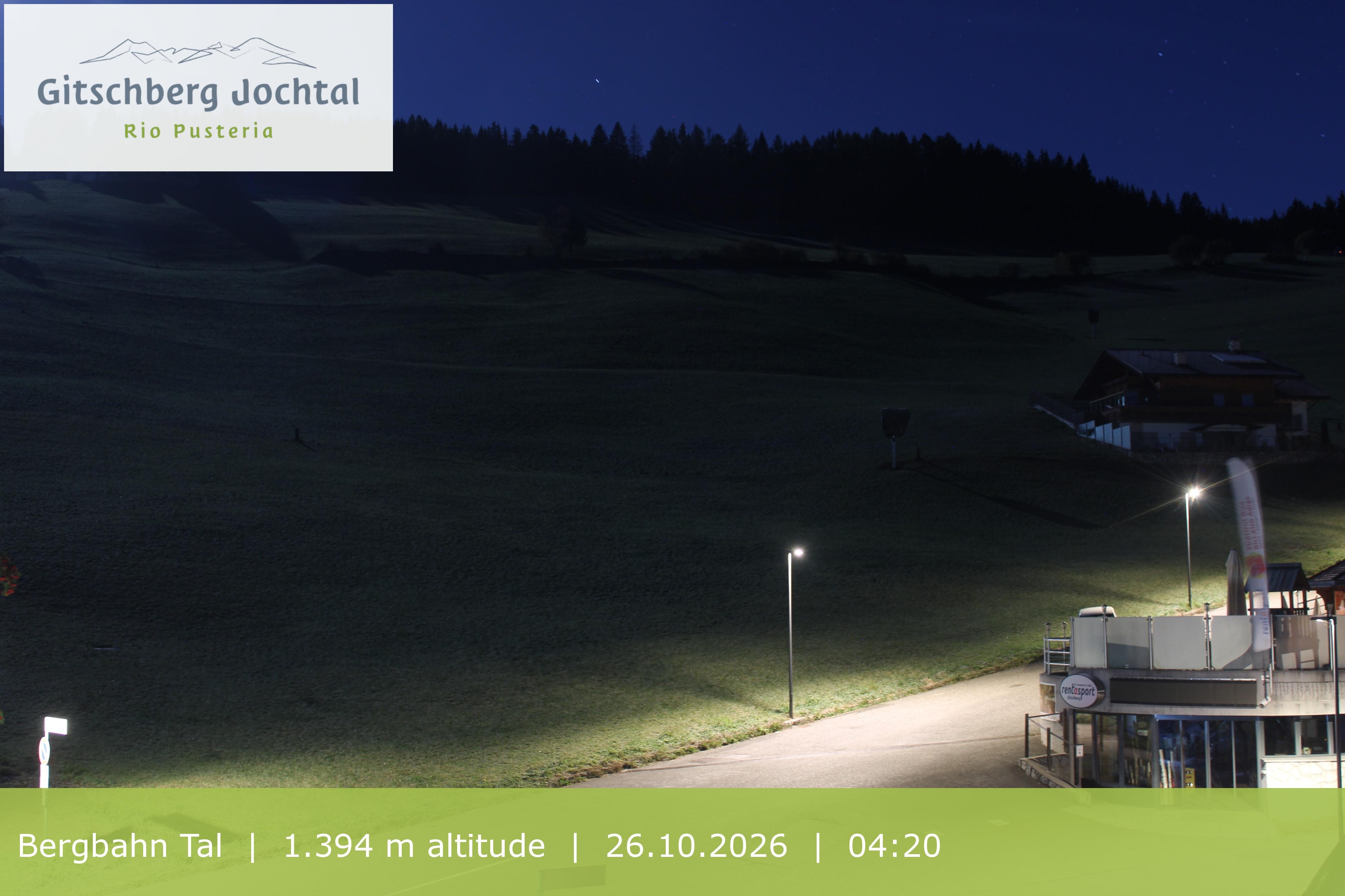 Archiv Foto Webcam Sicht auf die Talstation Meransen in Südtirol