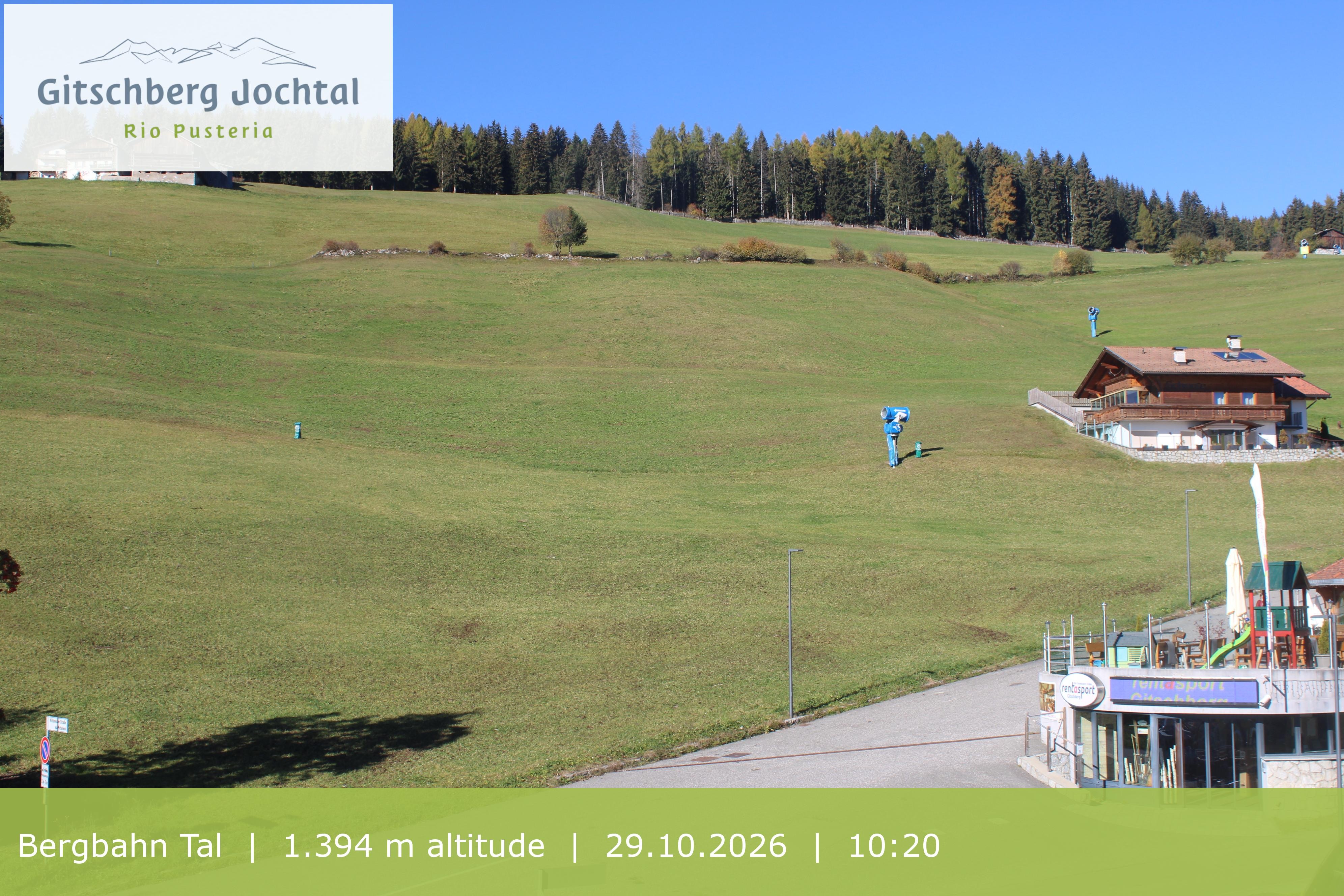 Archiv Foto Webcam Sicht auf die Talstation Meransen in Südtirol