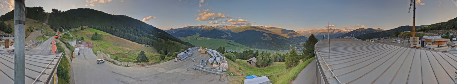 Archived image Webcam Panoramic view from mountain hut Plantapatsch in Watles (South Tyrol)