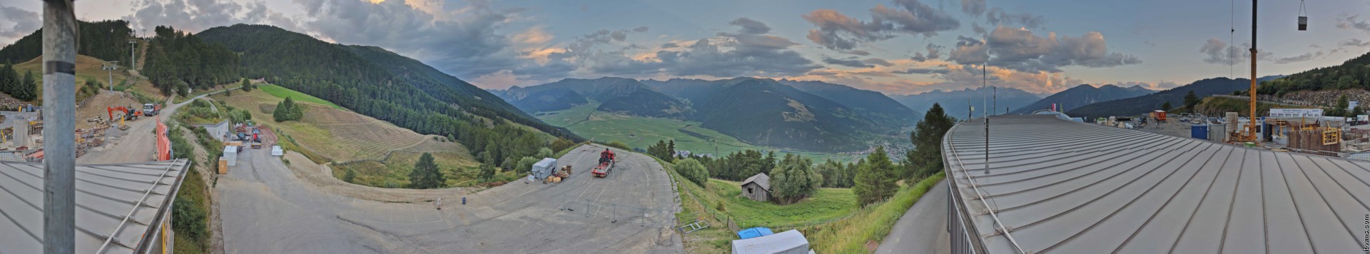 Archived image Webcam Panoramic view from mountain hut Plantapatsch in Watles (South Tyrol)
