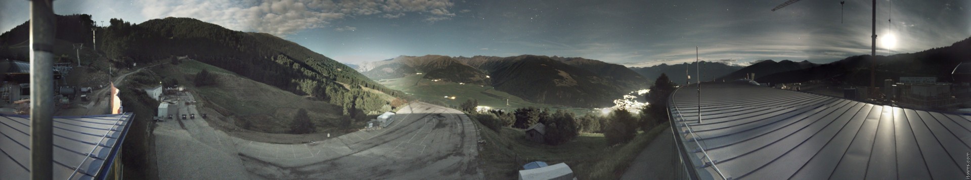 Archived image Webcam Panoramic view from mountain hut Plantapatsch in Watles (South Tyrol)