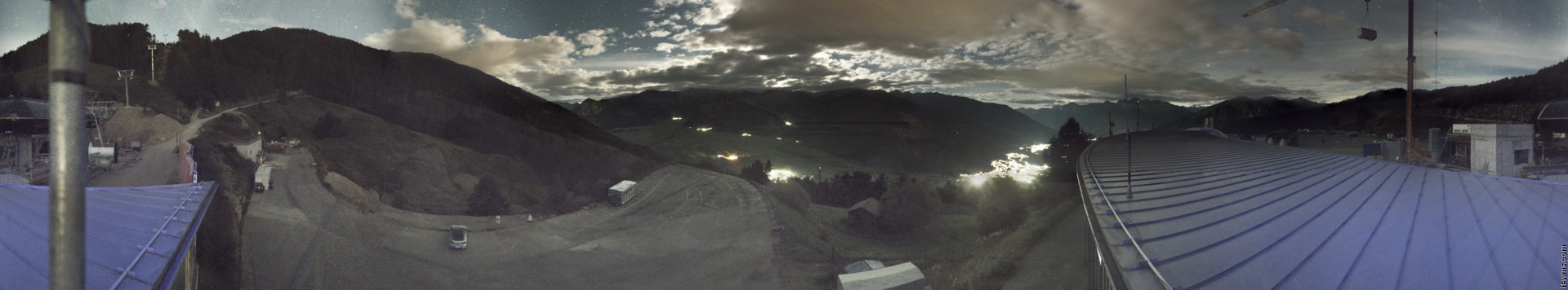 Archived image Webcam Panoramic view from mountain hut Plantapatsch in Watles (South Tyrol)