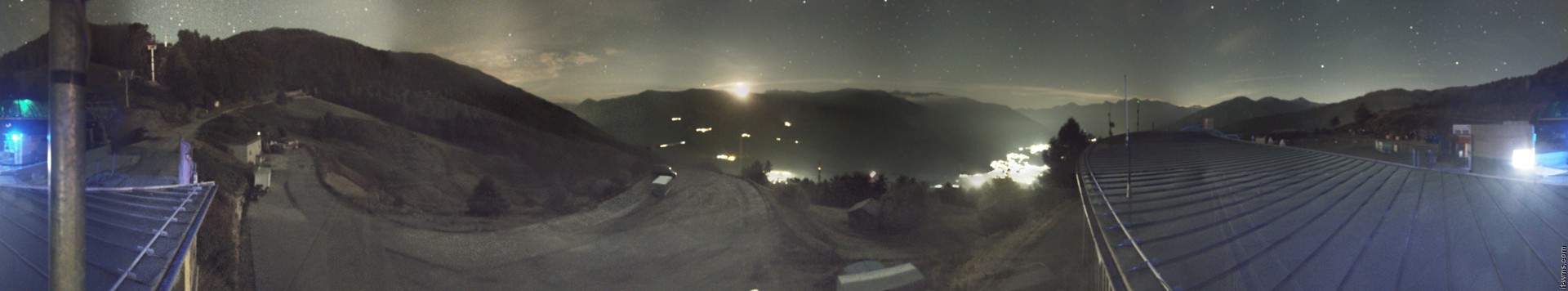 Archived image Webcam Panoramic view from mountain hut Plantapatsch in Watles (South Tyrol)