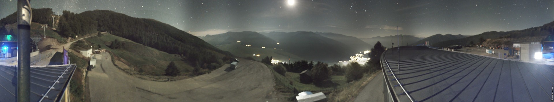 Archived image Webcam Panoramic view from mountain hut Plantapatsch in Watles (South Tyrol)