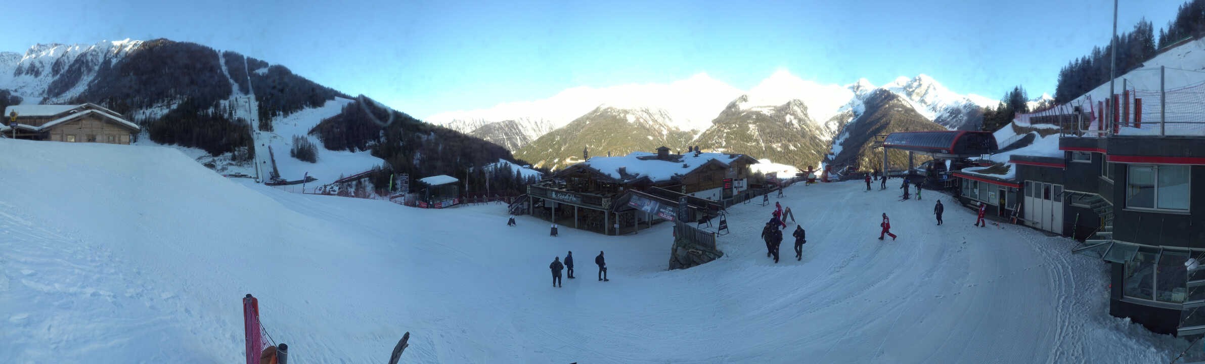Archived image Webcam Klausberg - mountain restaurant Kristallalm in Ahrn Valley (South Tyrol)