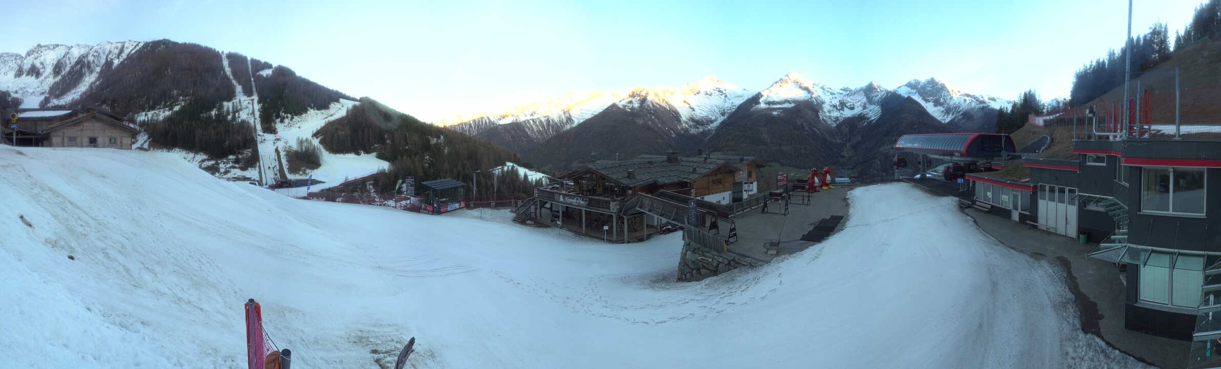Archived image Webcam Klausberg - mountain restaurant Kristallalm in Ahrn Valley (South Tyrol)