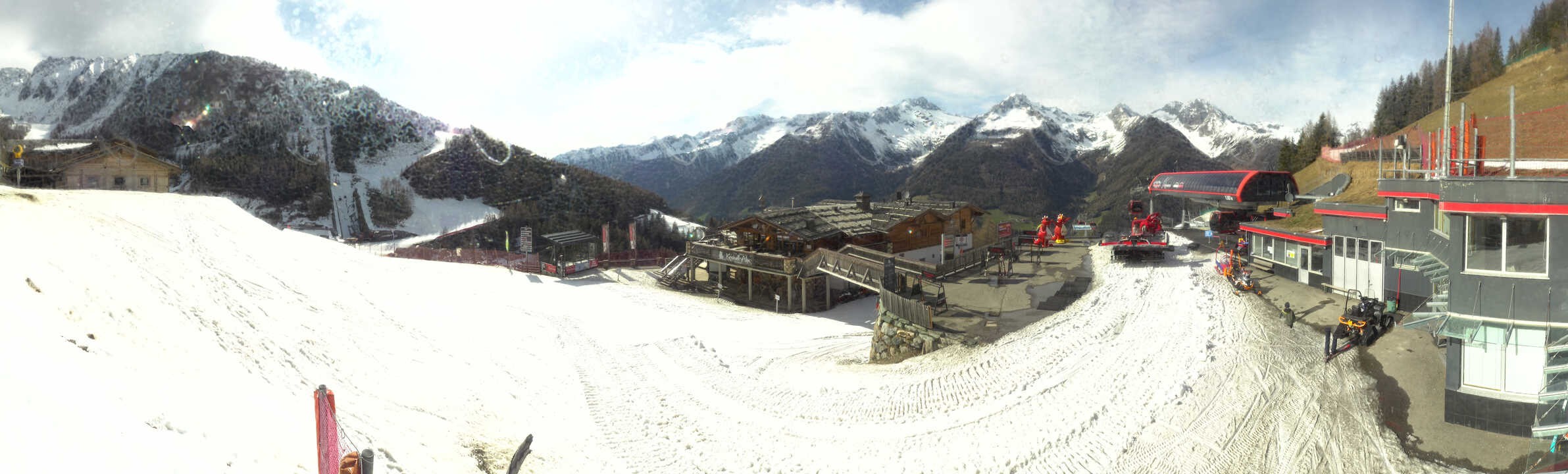 Archived image Webcam Klausberg - mountain restaurant Kristallalm in Ahrn Valley (South Tyrol)