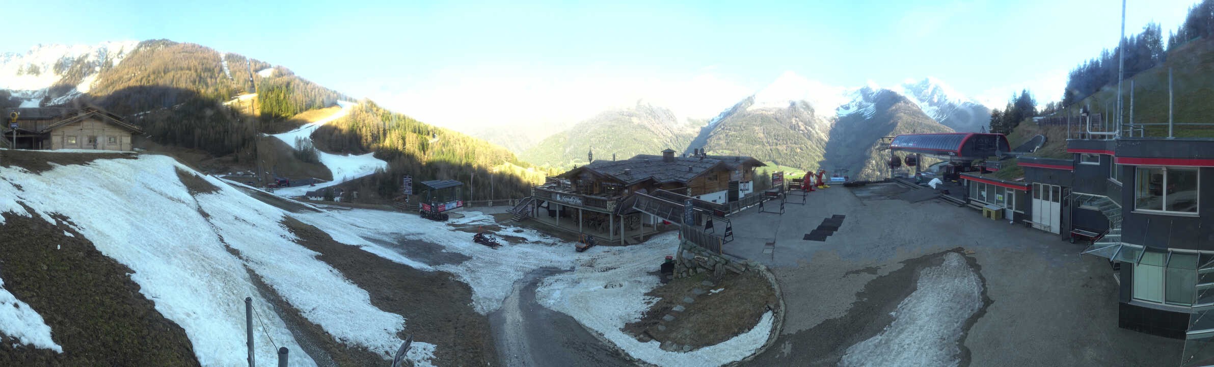 Archived image Webcam Klausberg - mountain restaurant Kristallalm in Ahrn Valley (South Tyrol)