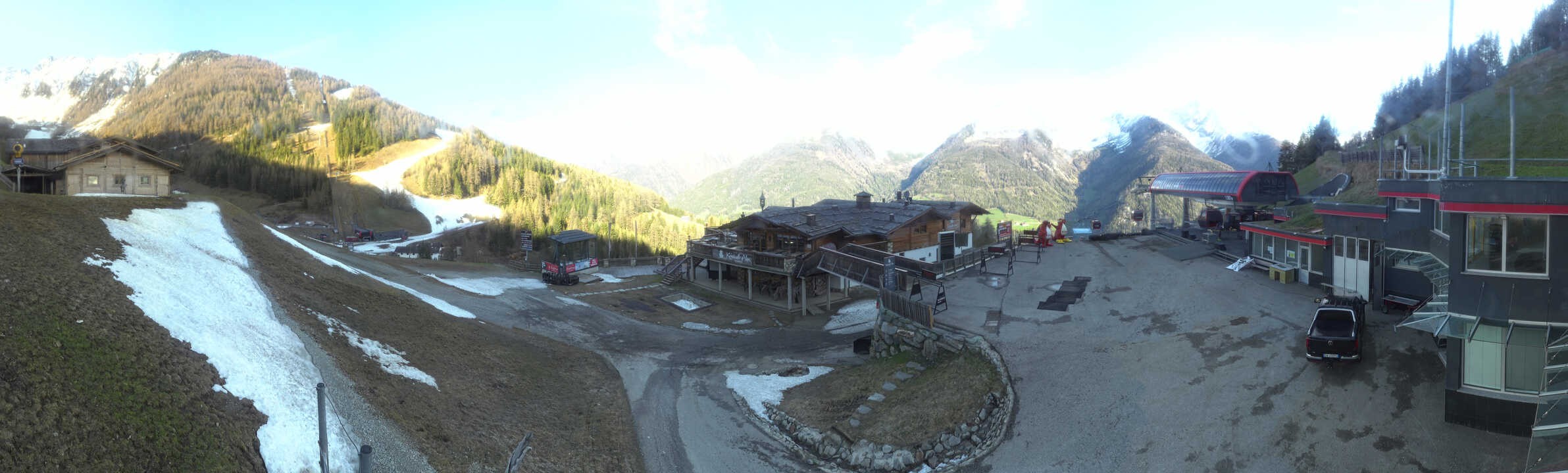 Archived image Webcam Klausberg - mountain restaurant Kristallalm in Ahrn Valley (South Tyrol)