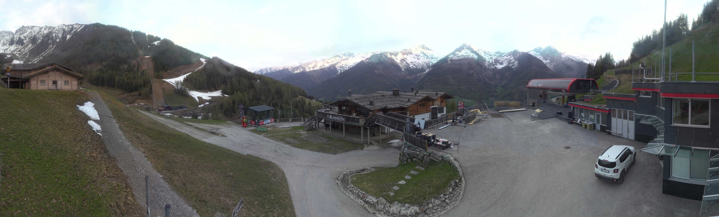 Archived image Webcam Klausberg - mountain restaurant Kristallalm in Ahrn Valley (South Tyrol)