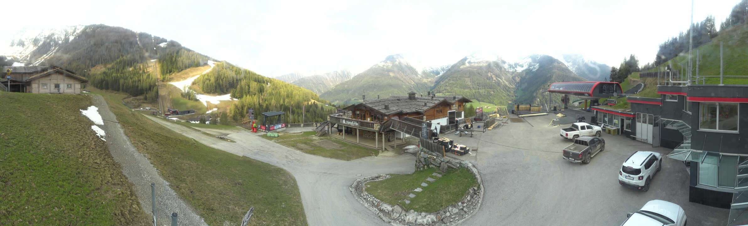 Archived image Webcam Klausberg - mountain restaurant Kristallalm in Ahrn Valley (South Tyrol)