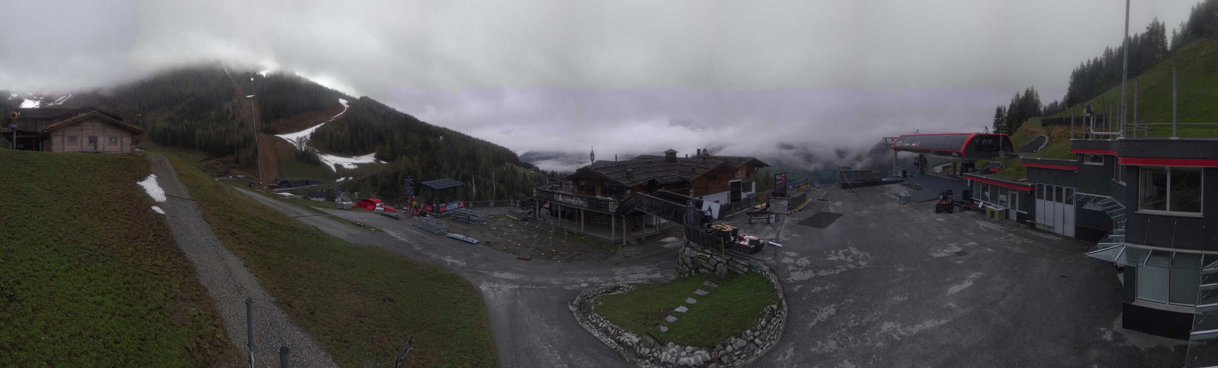 Archived image Webcam Klausberg - mountain restaurant Kristallalm in Ahrn Valley (South Tyrol)