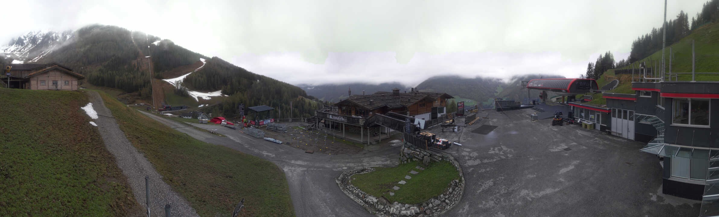 Archived image Webcam Klausberg - mountain restaurant Kristallalm in Ahrn Valley (South Tyrol)