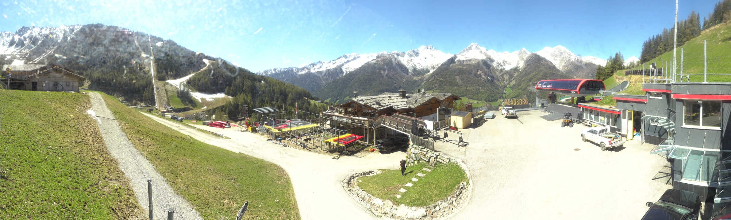 Archived image Webcam Klausberg - mountain restaurant Kristallalm in Ahrn Valley (South Tyrol)