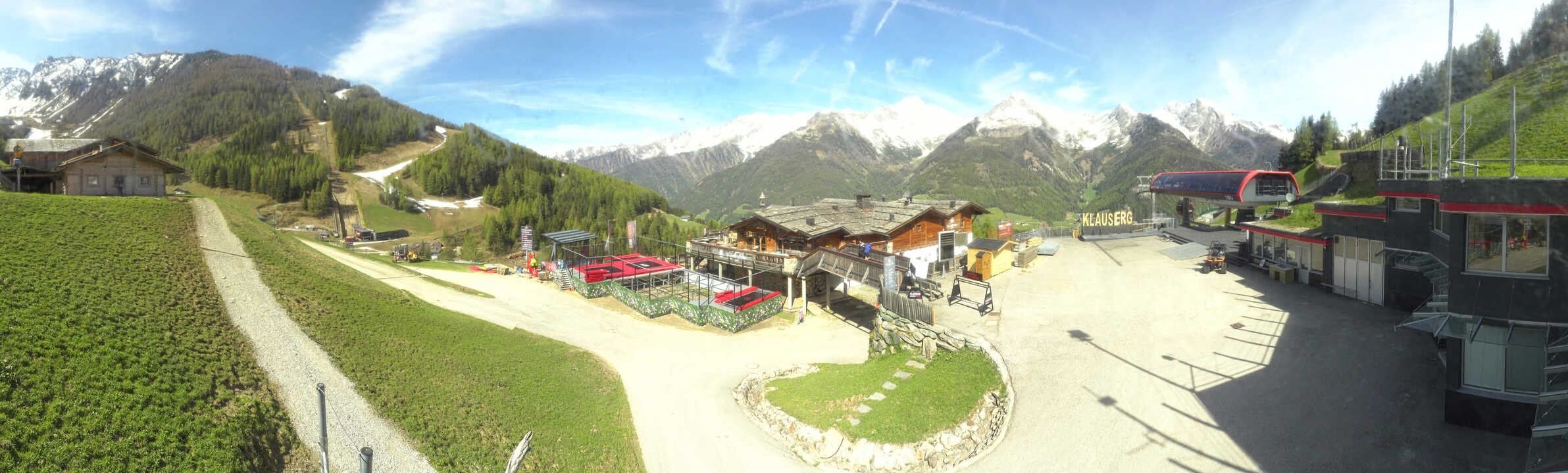 Archived image Webcam Klausberg - mountain restaurant Kristallalm in Ahrn Valley (South Tyrol)